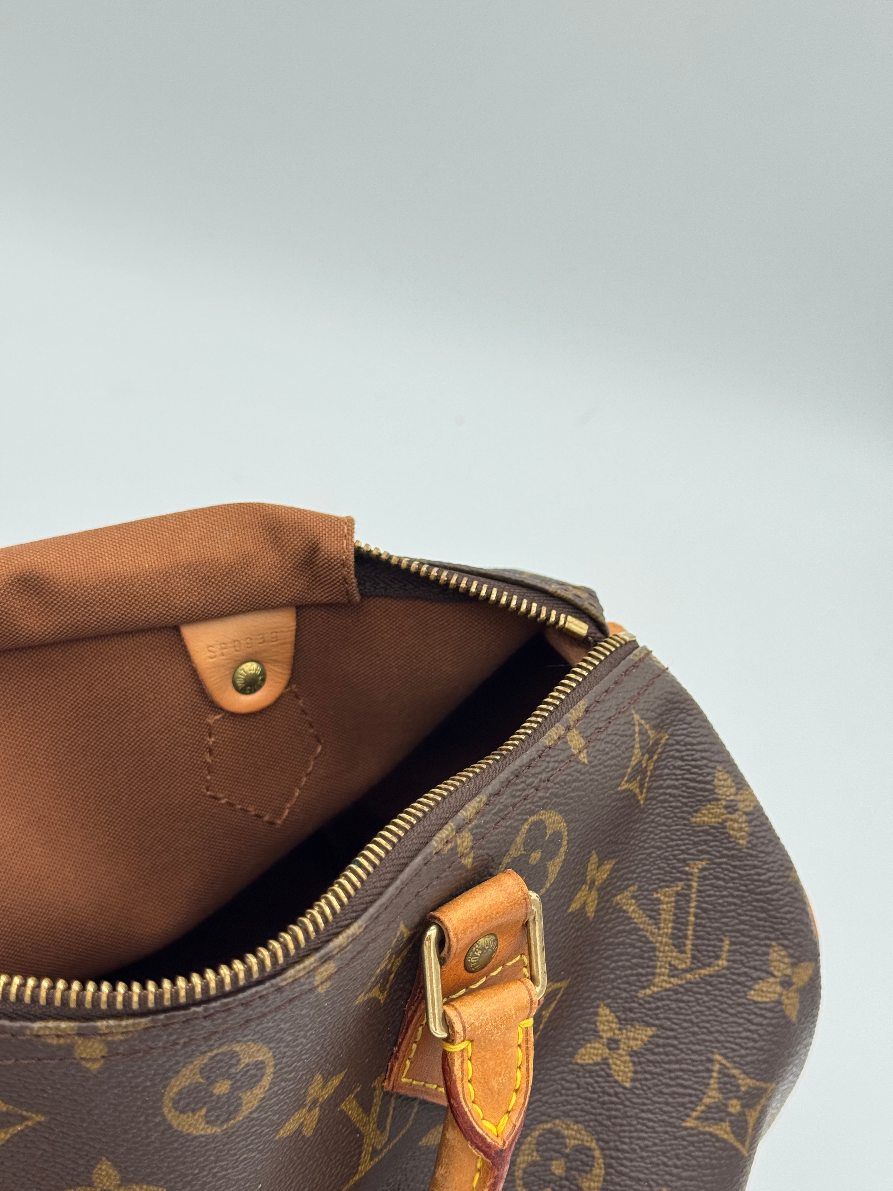 Louis Vuitton Speedy 30