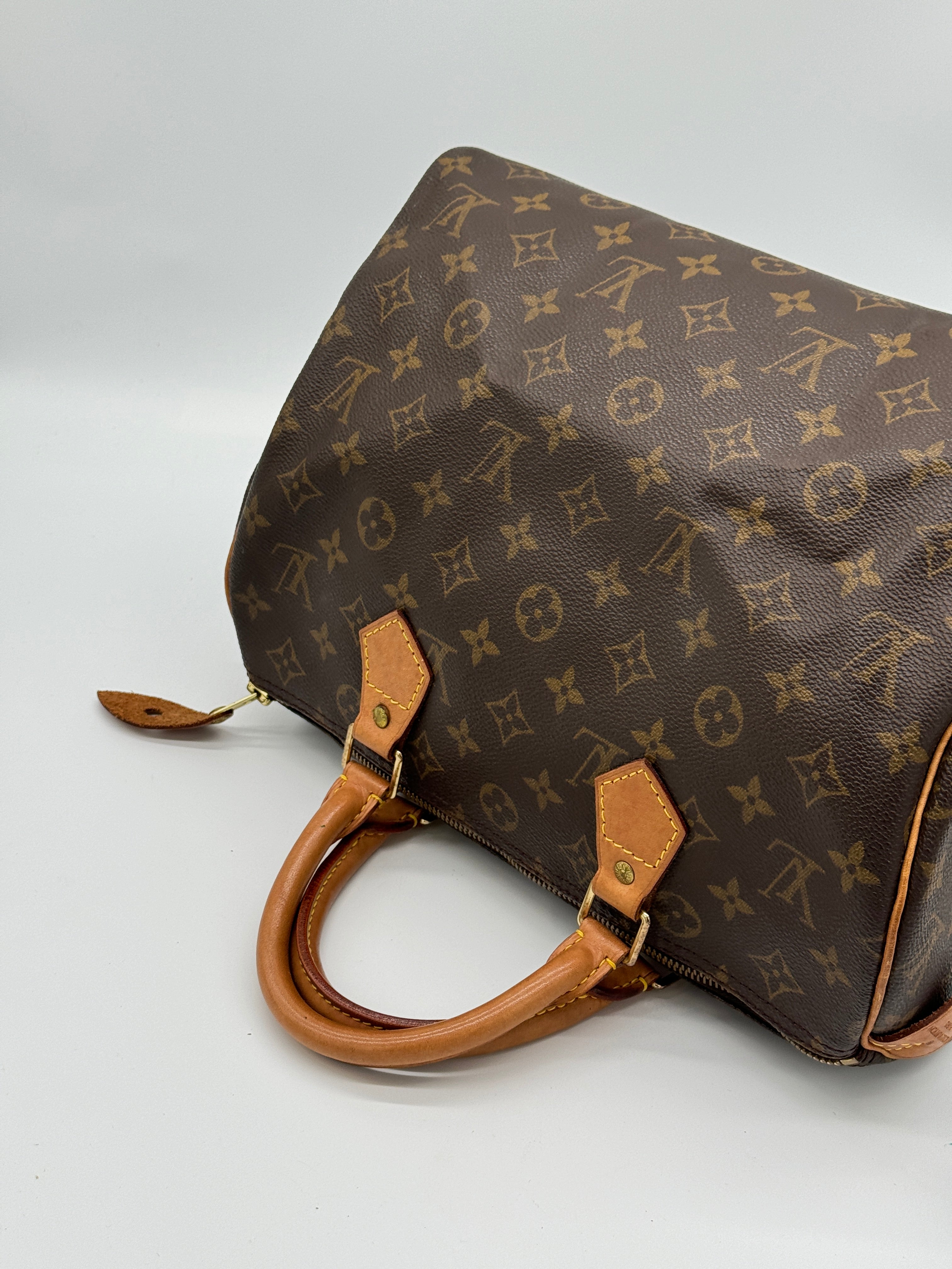 Louis Vuitton Speedy 30