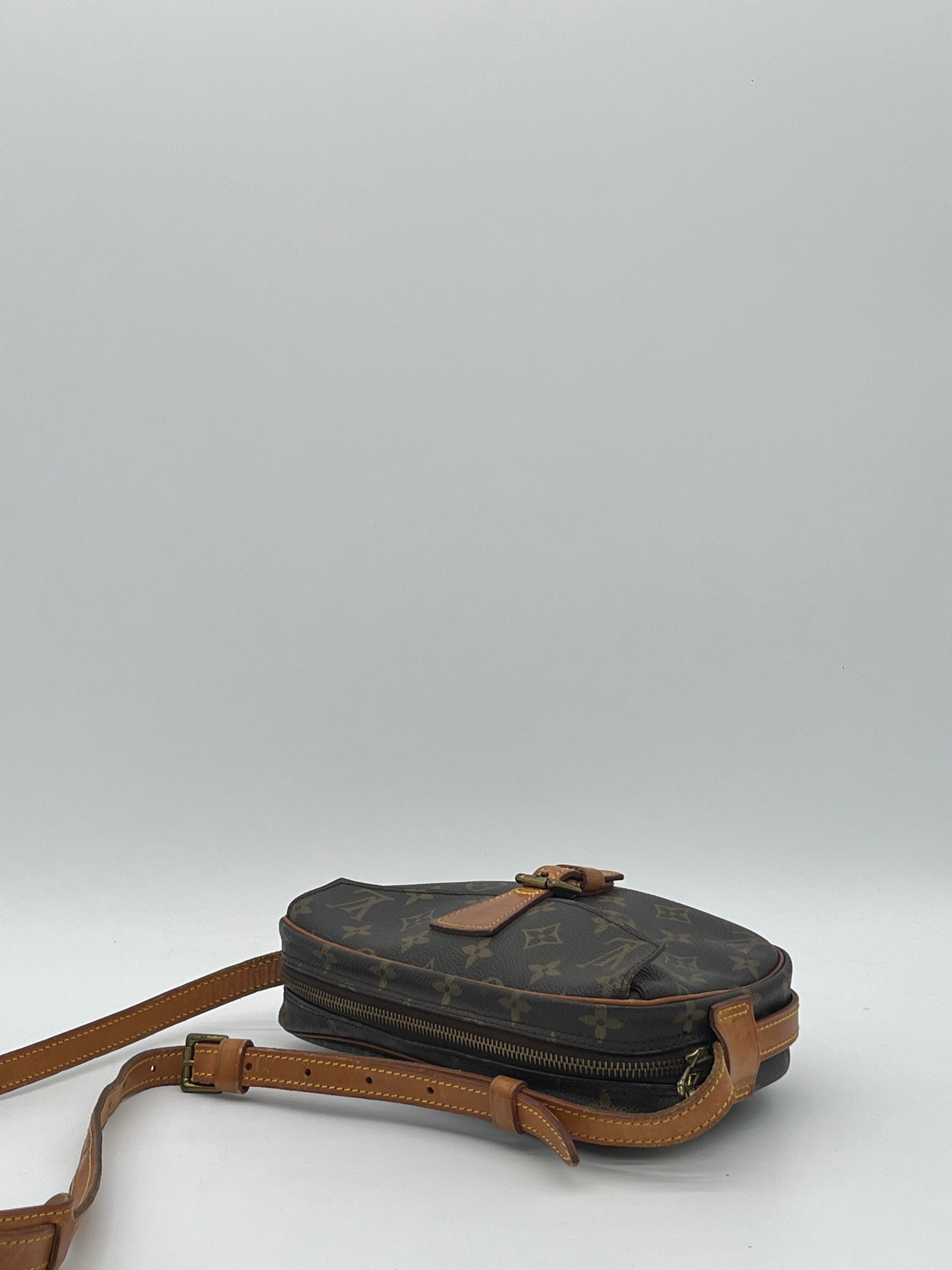 Louis Vuitton Jeune Fille MM