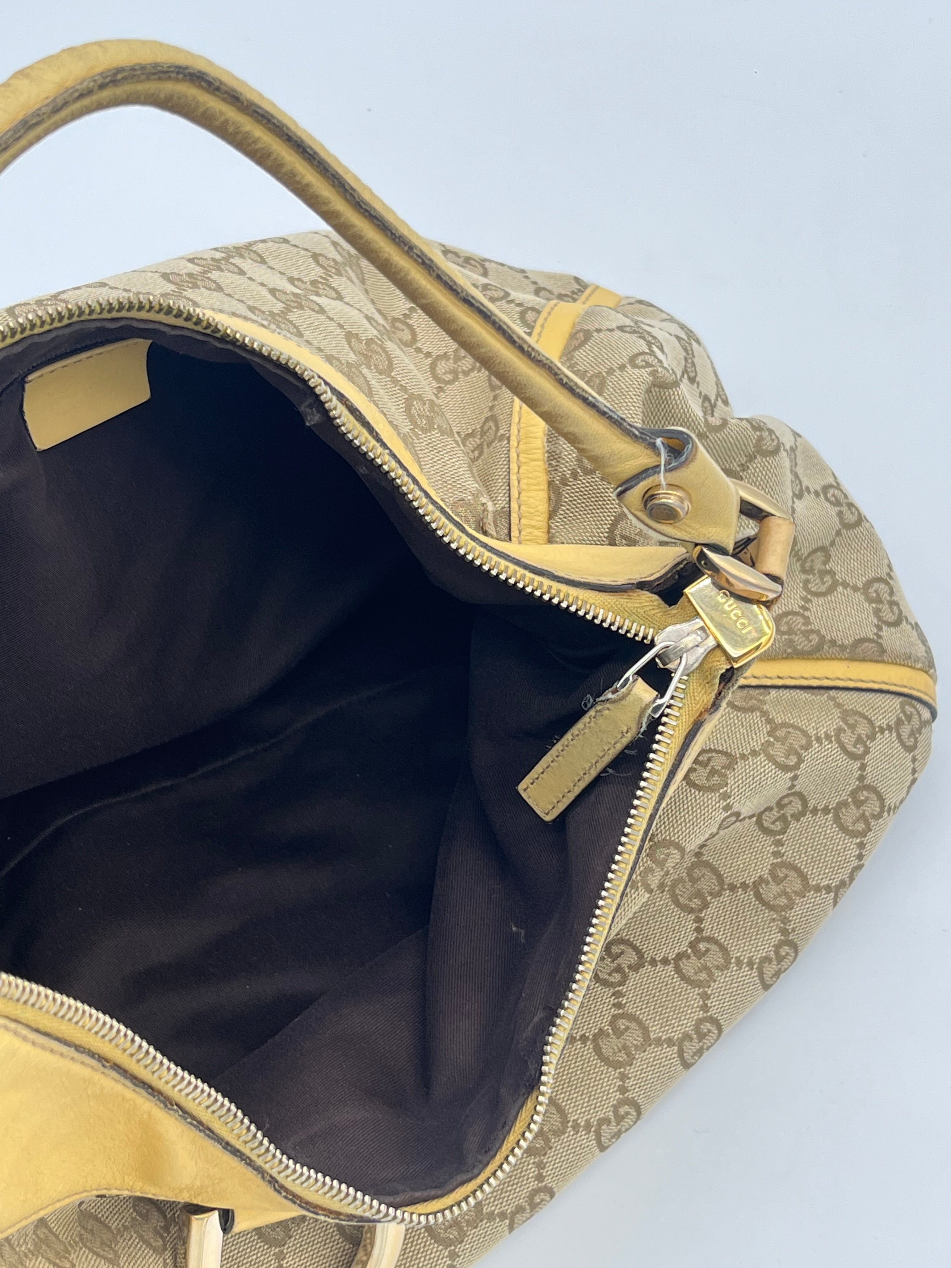 Gucci Abbey D-Ring 