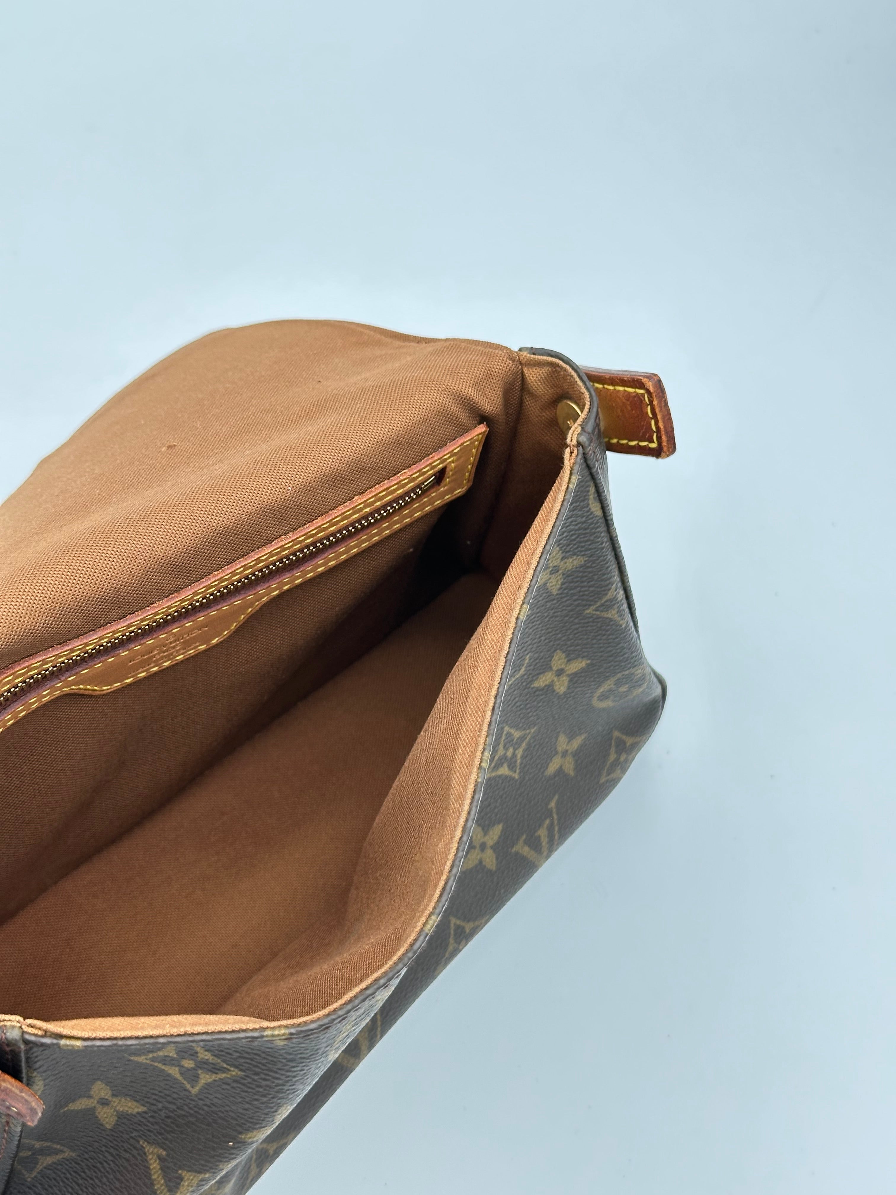 Louis Vuitton Mini Looping