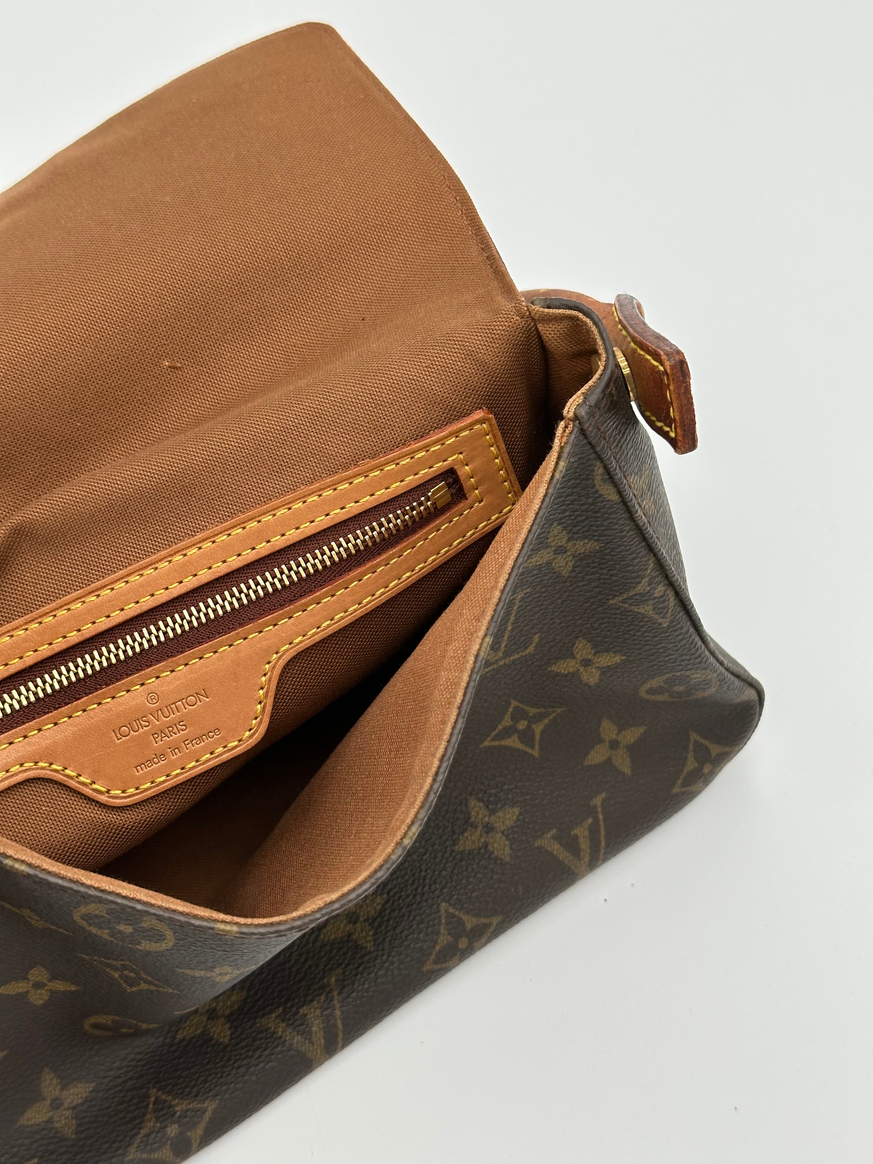 Louis Vuitton Mini Looping
