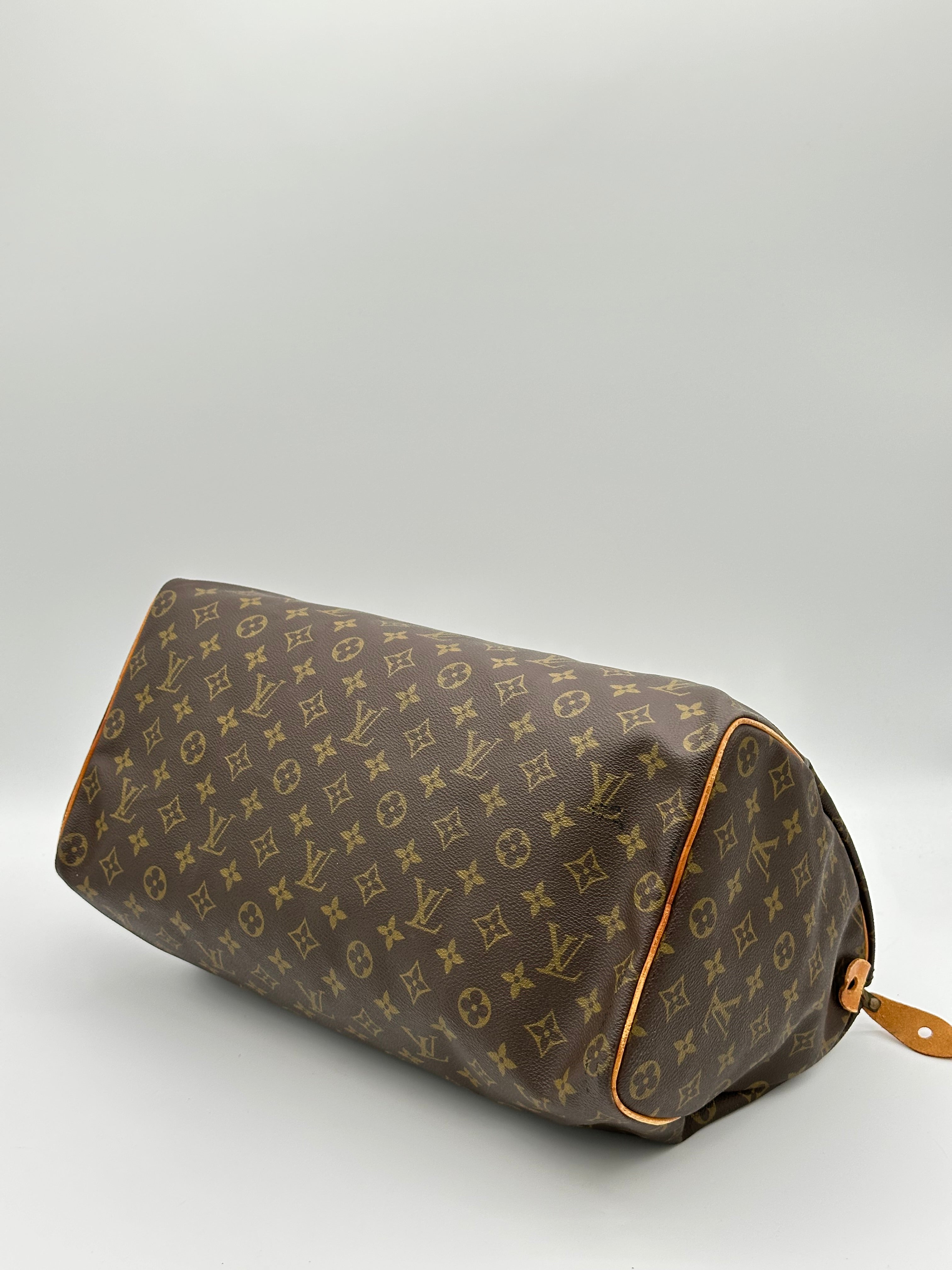 Louis Vuitton Speedy 40