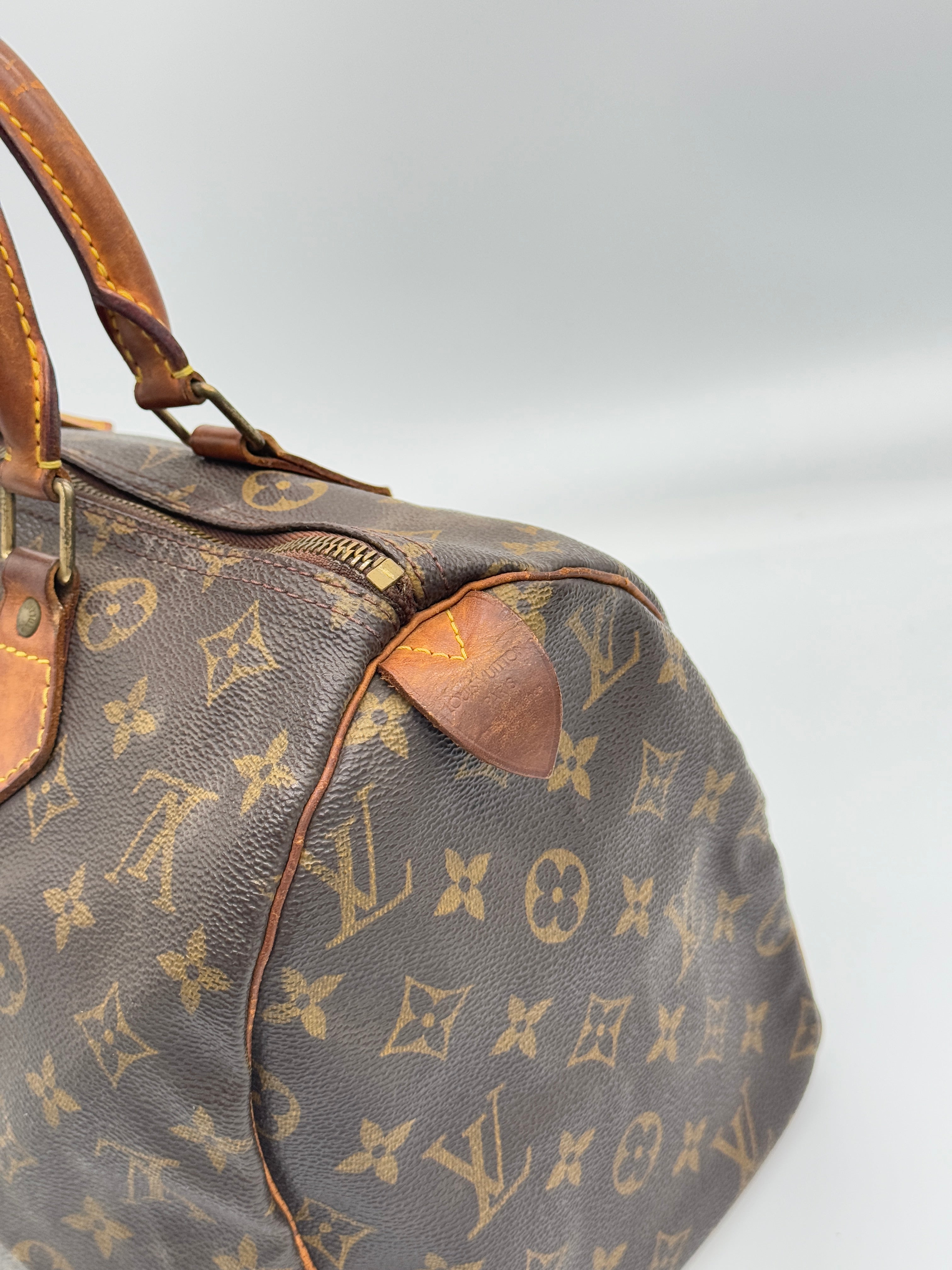 Louis Vuitton Speedy 30