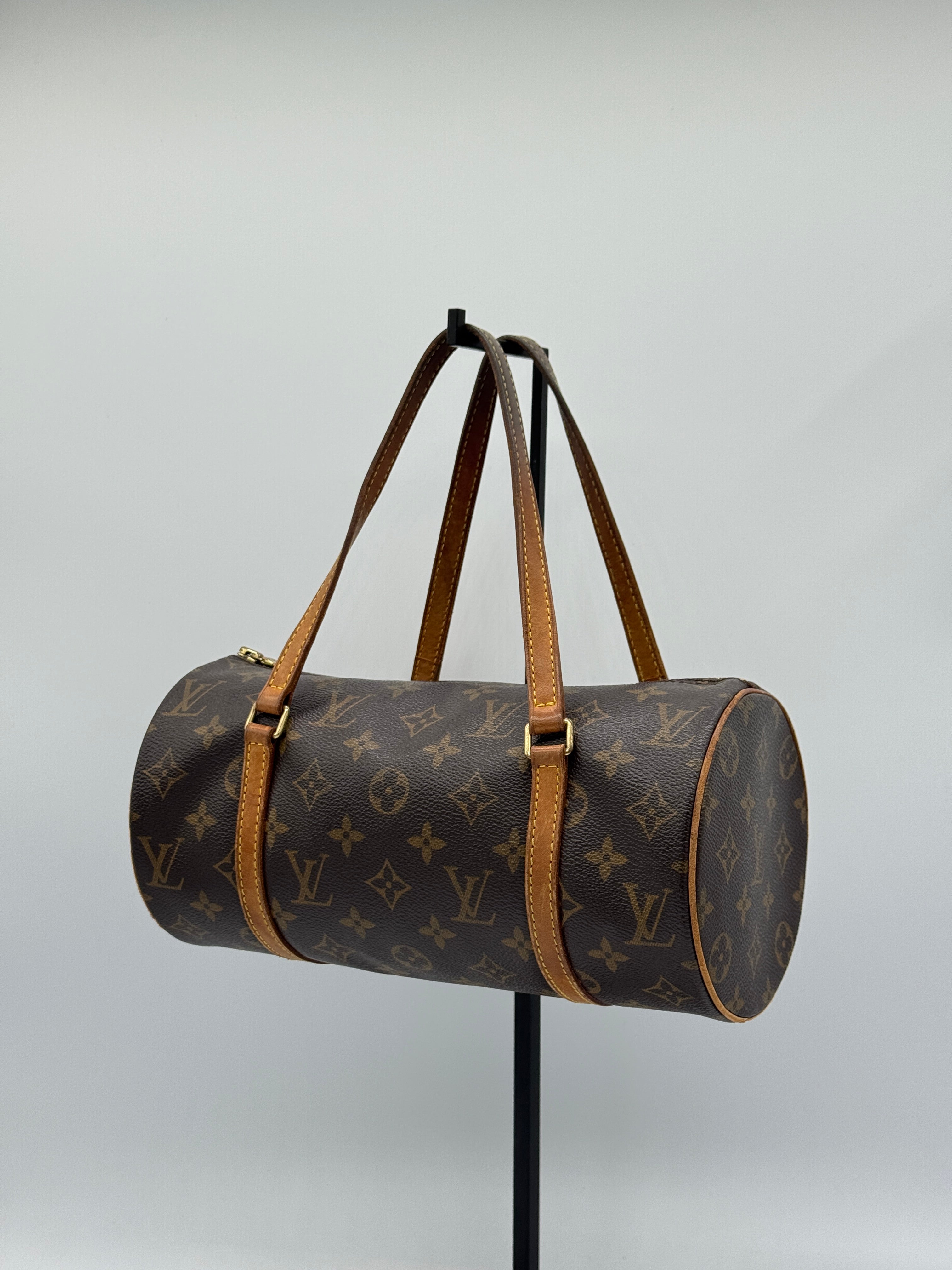 Louis Vuitton Papillon 26