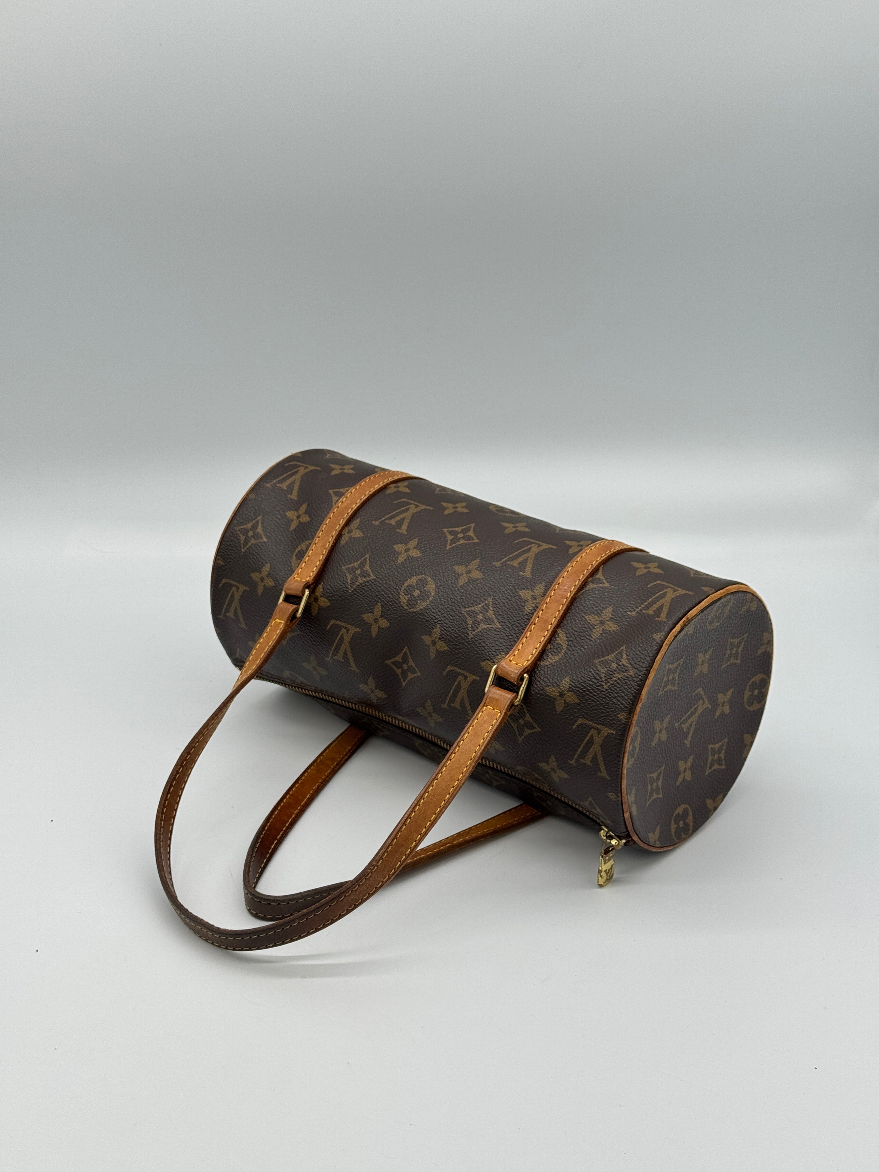 Louis Vuitton Papillon 26