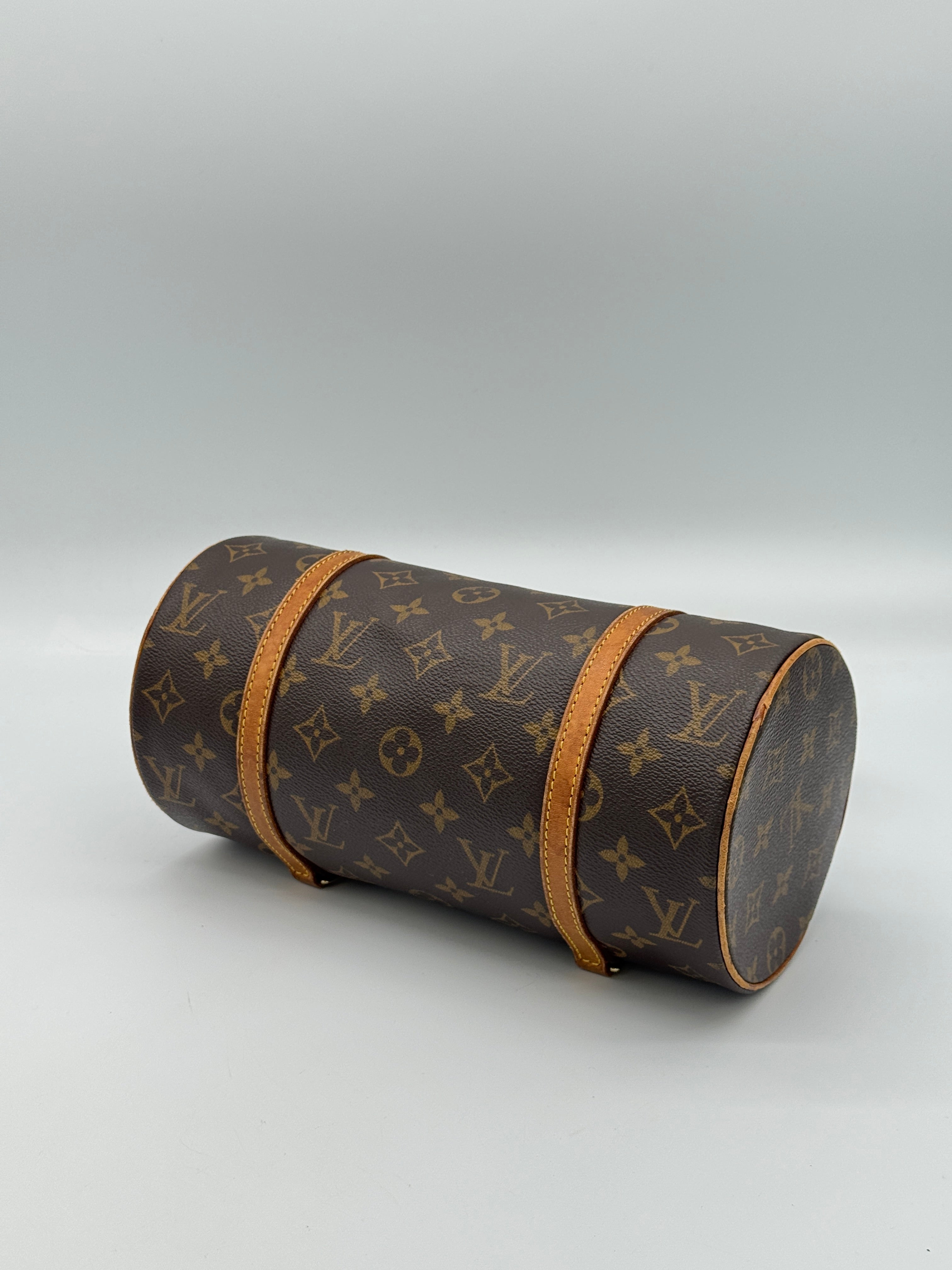 Louis Vuitton Papillon 26