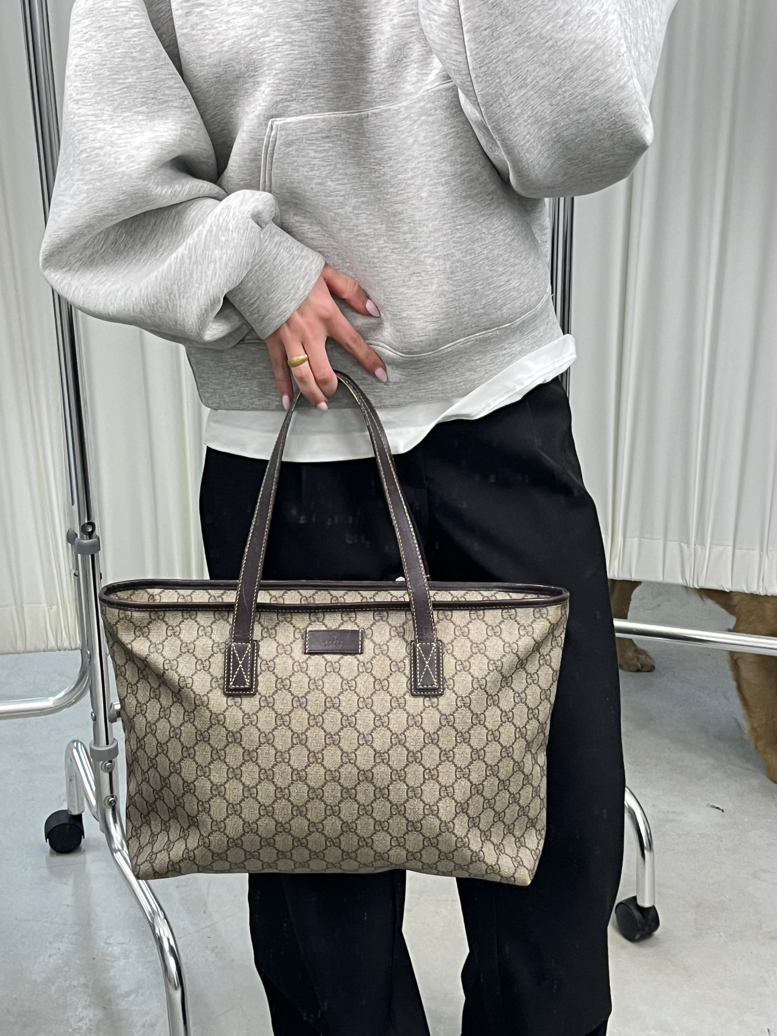 Gucci GG Supreme Tote Bag