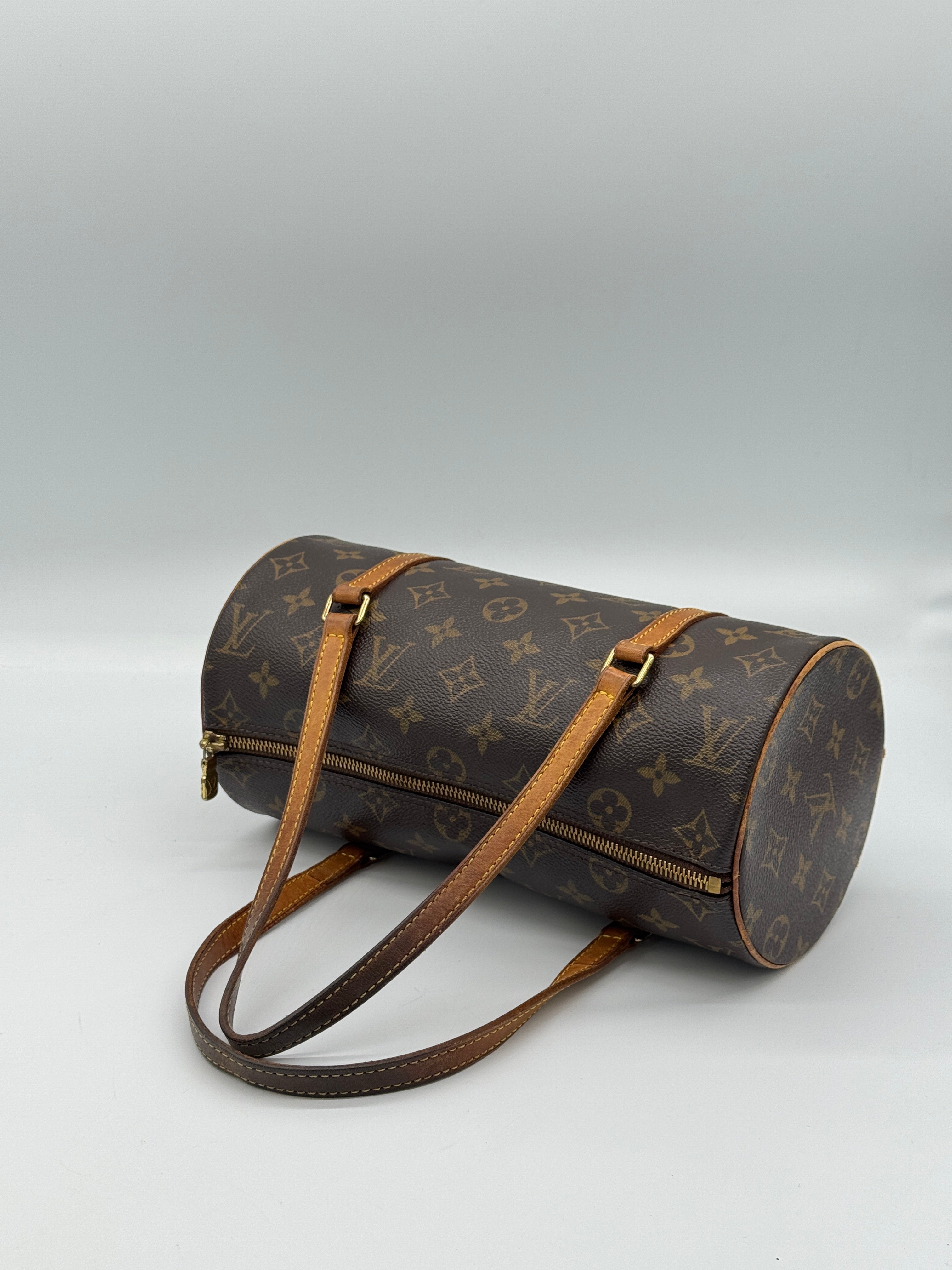 Louis Vuitton Papillon 26