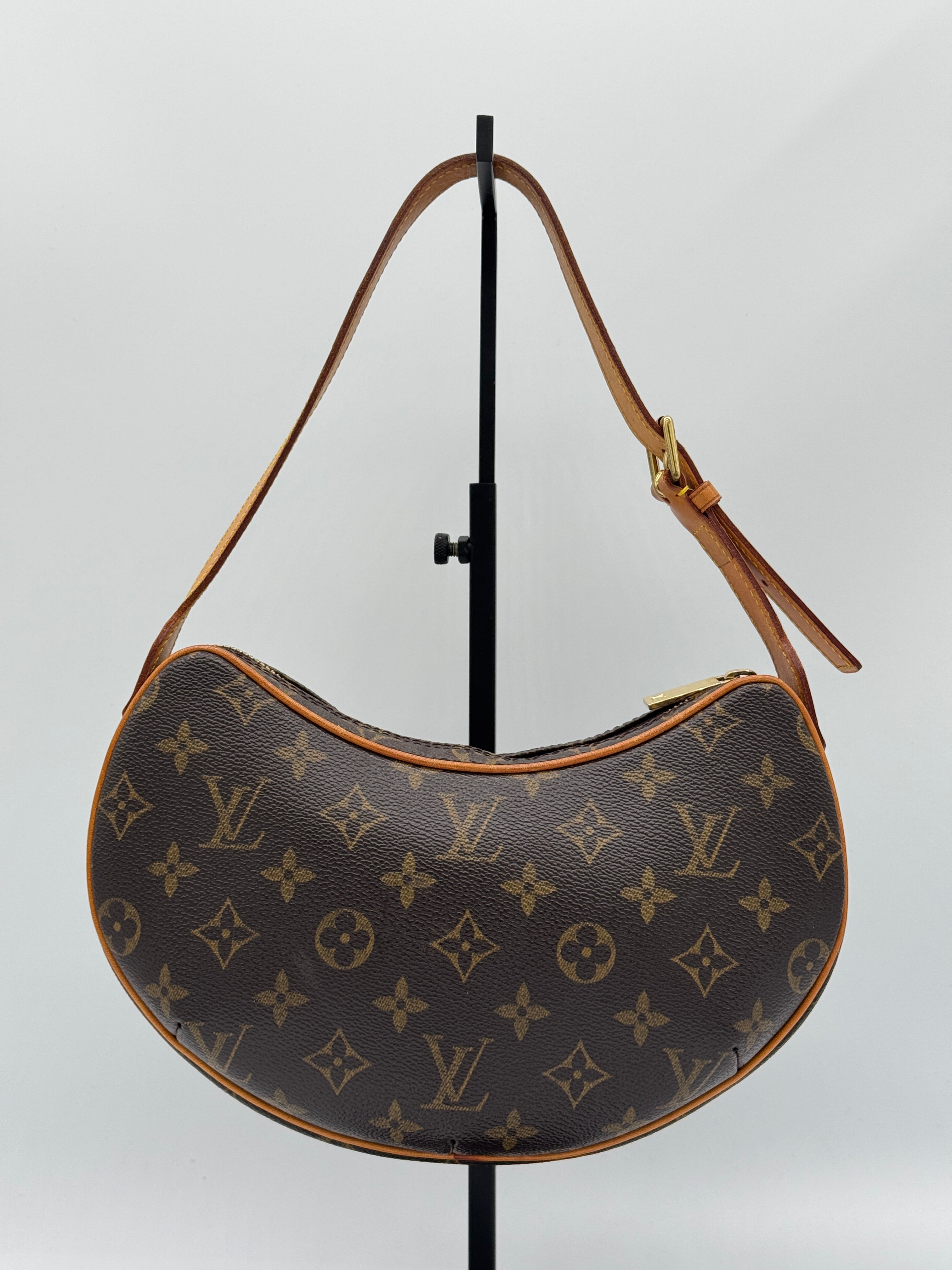 Louis Vuitton Croissant PM