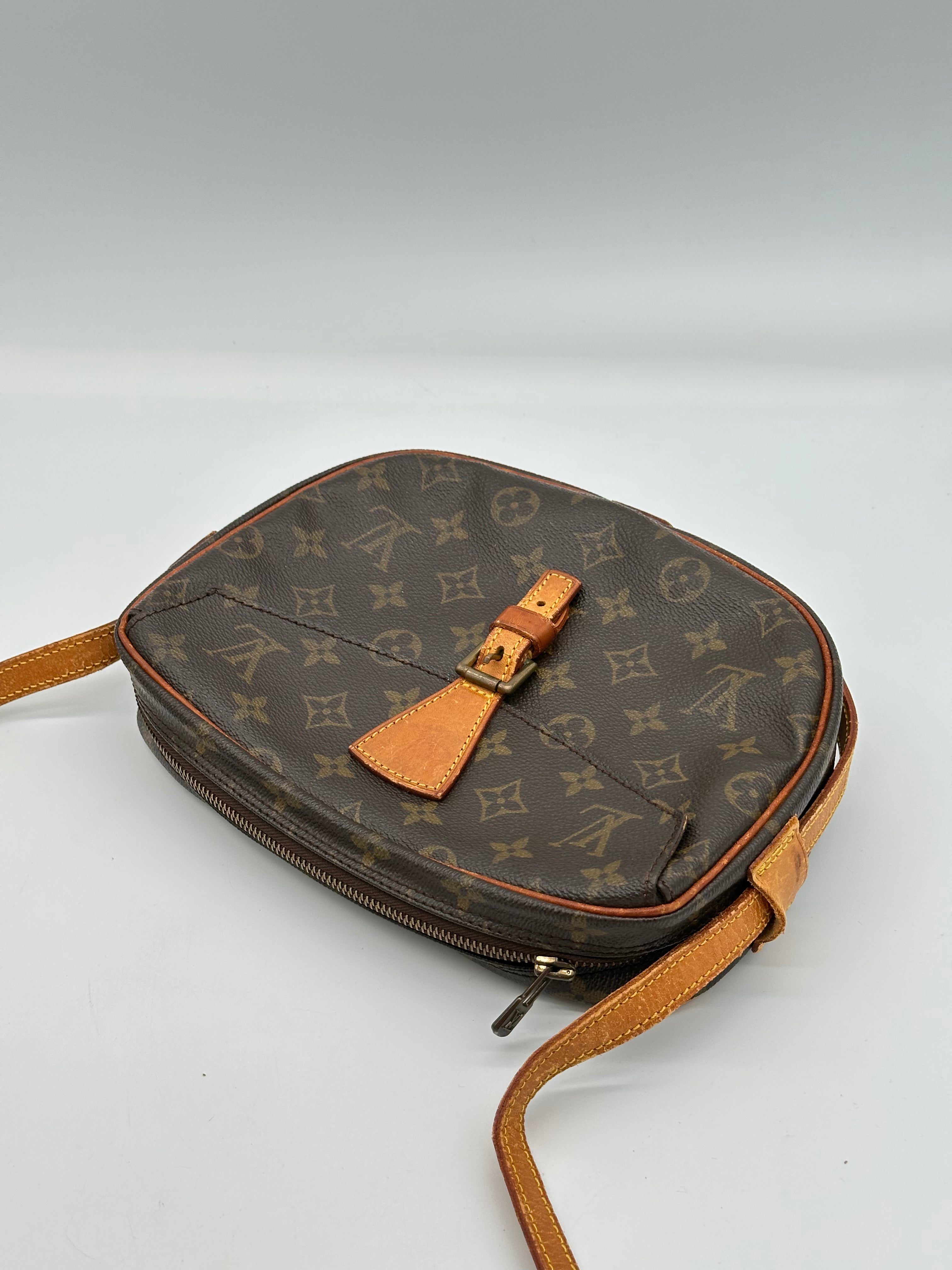 Louis Vuitton Jeune Fille MM