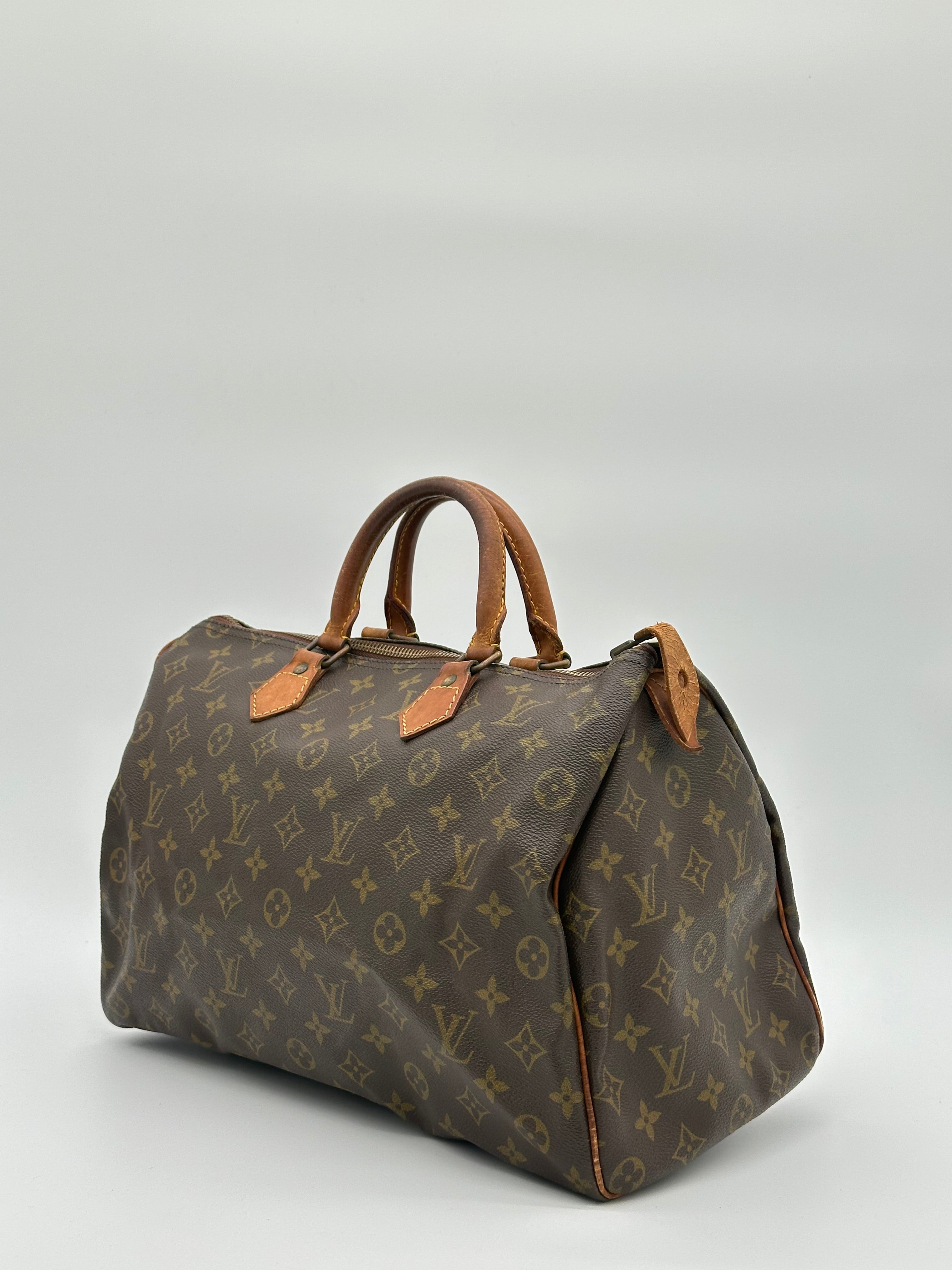 Louis Vuitton Speedy 35