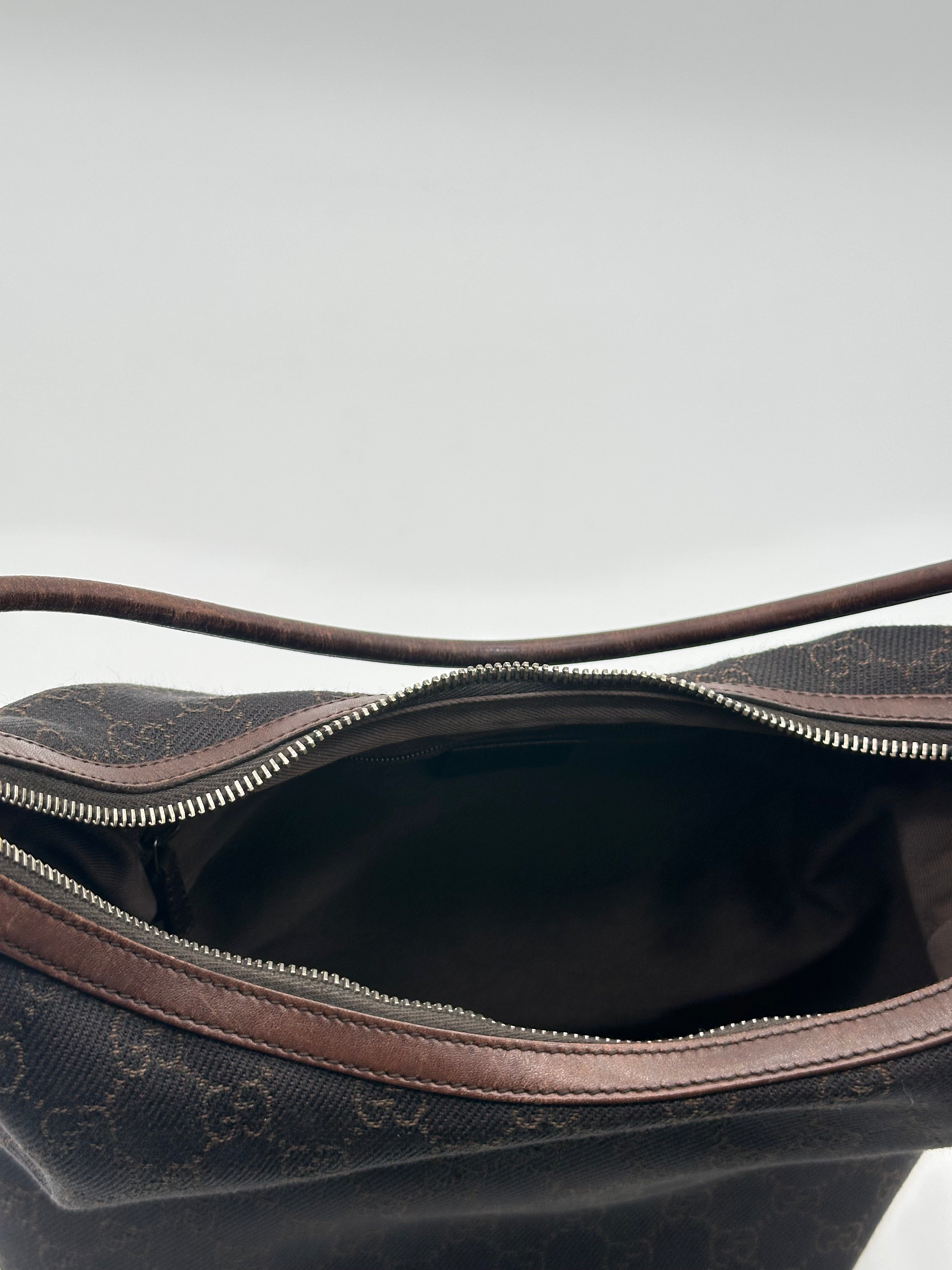 Gucci Clasp Hobo