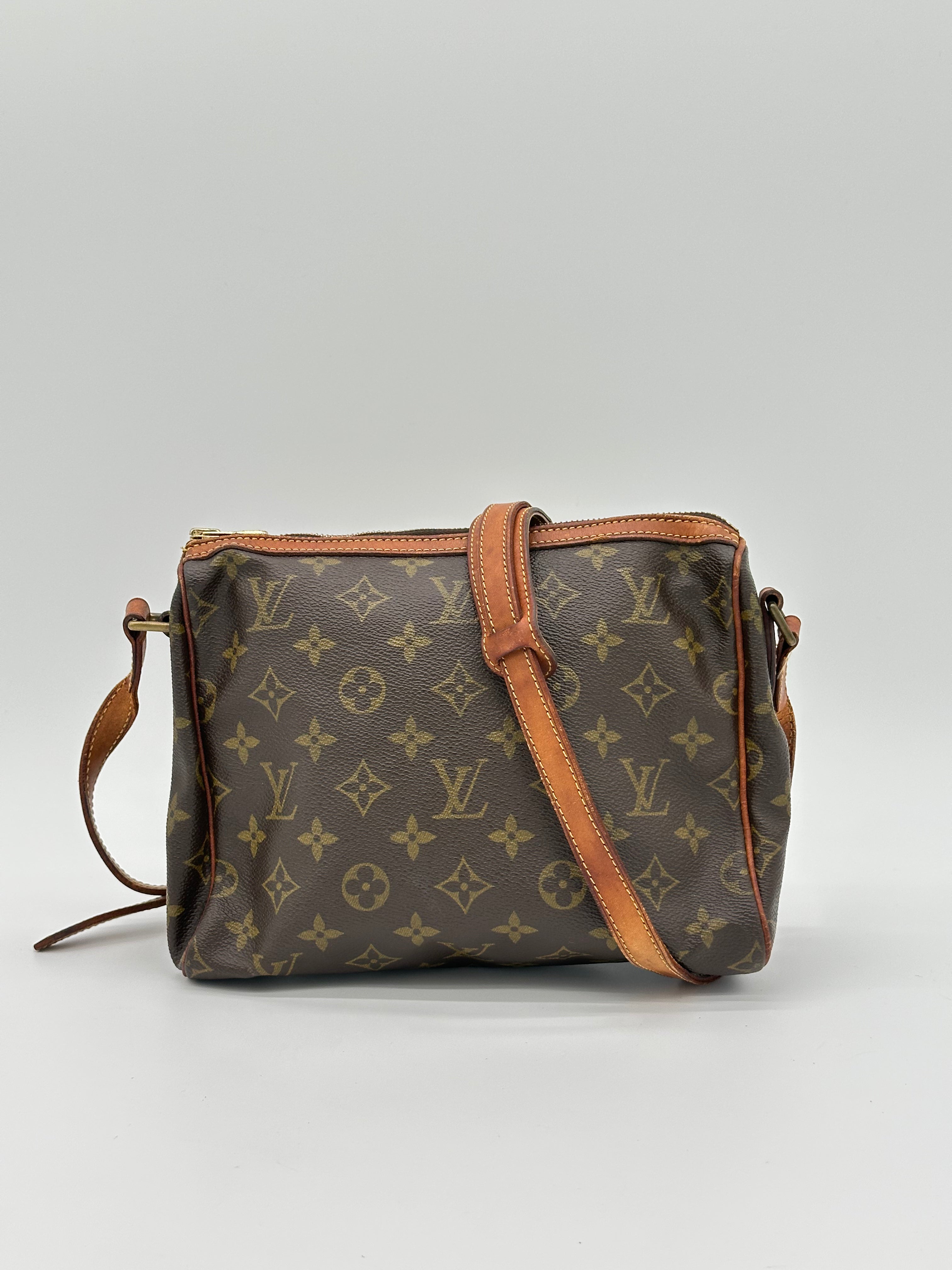 Louis Vuitton Tulle Lee