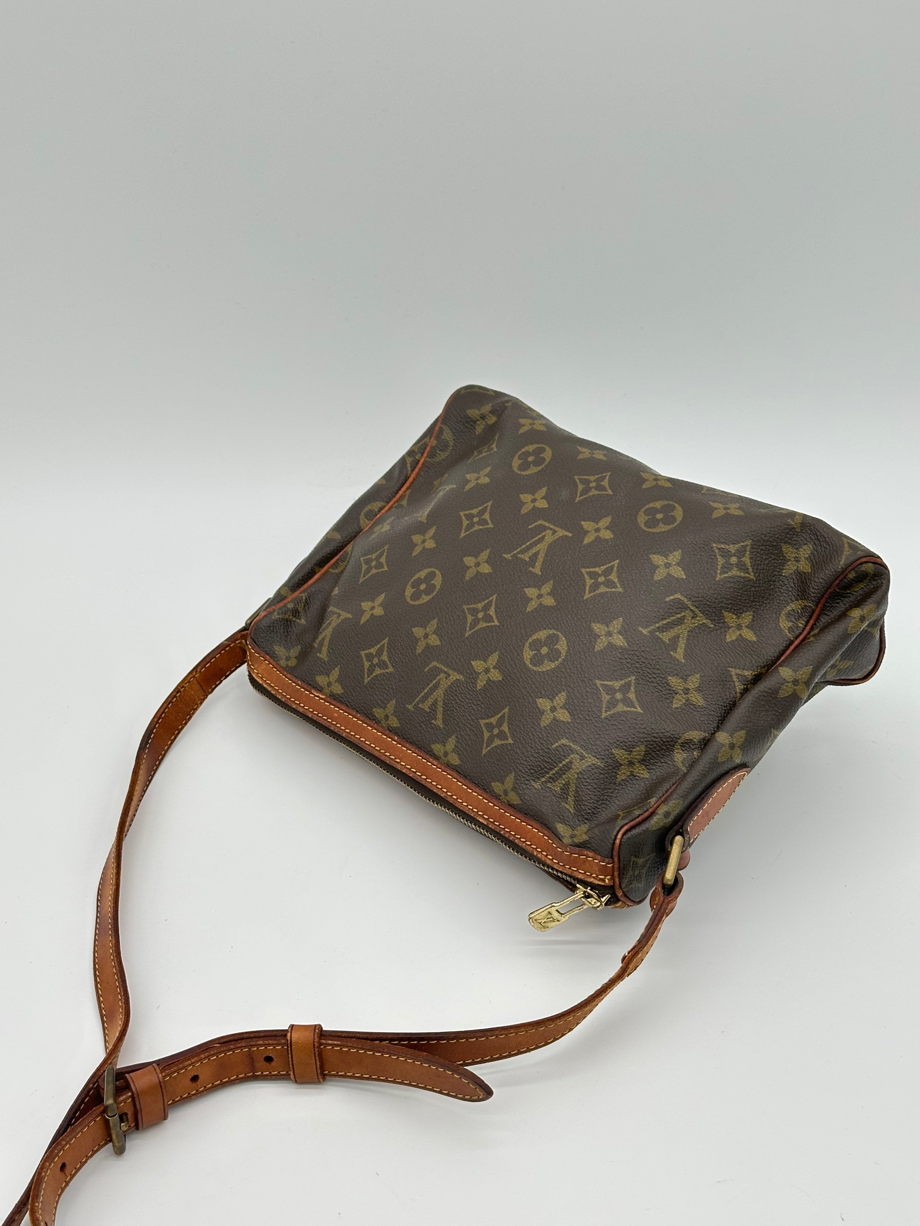 Louis Vuitton Tulle Lee