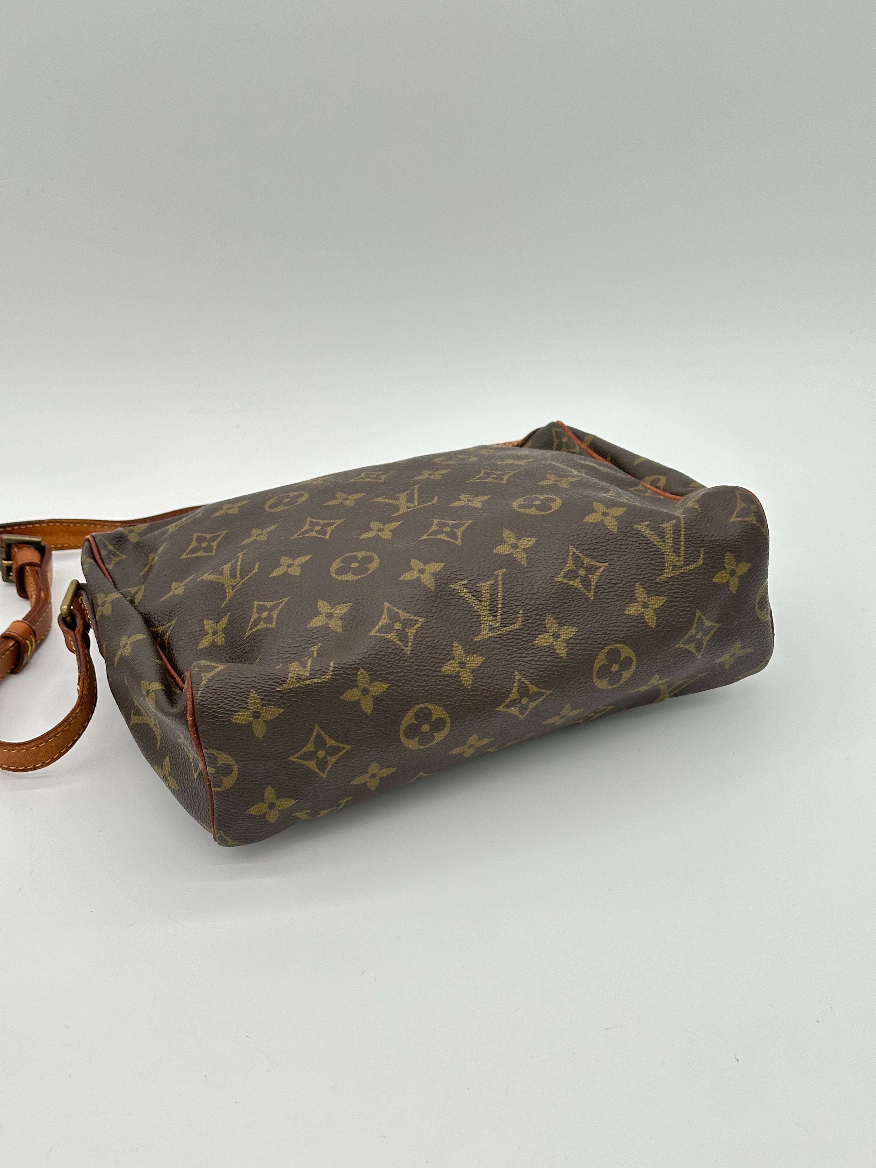 Louis Vuitton Tulle Lee