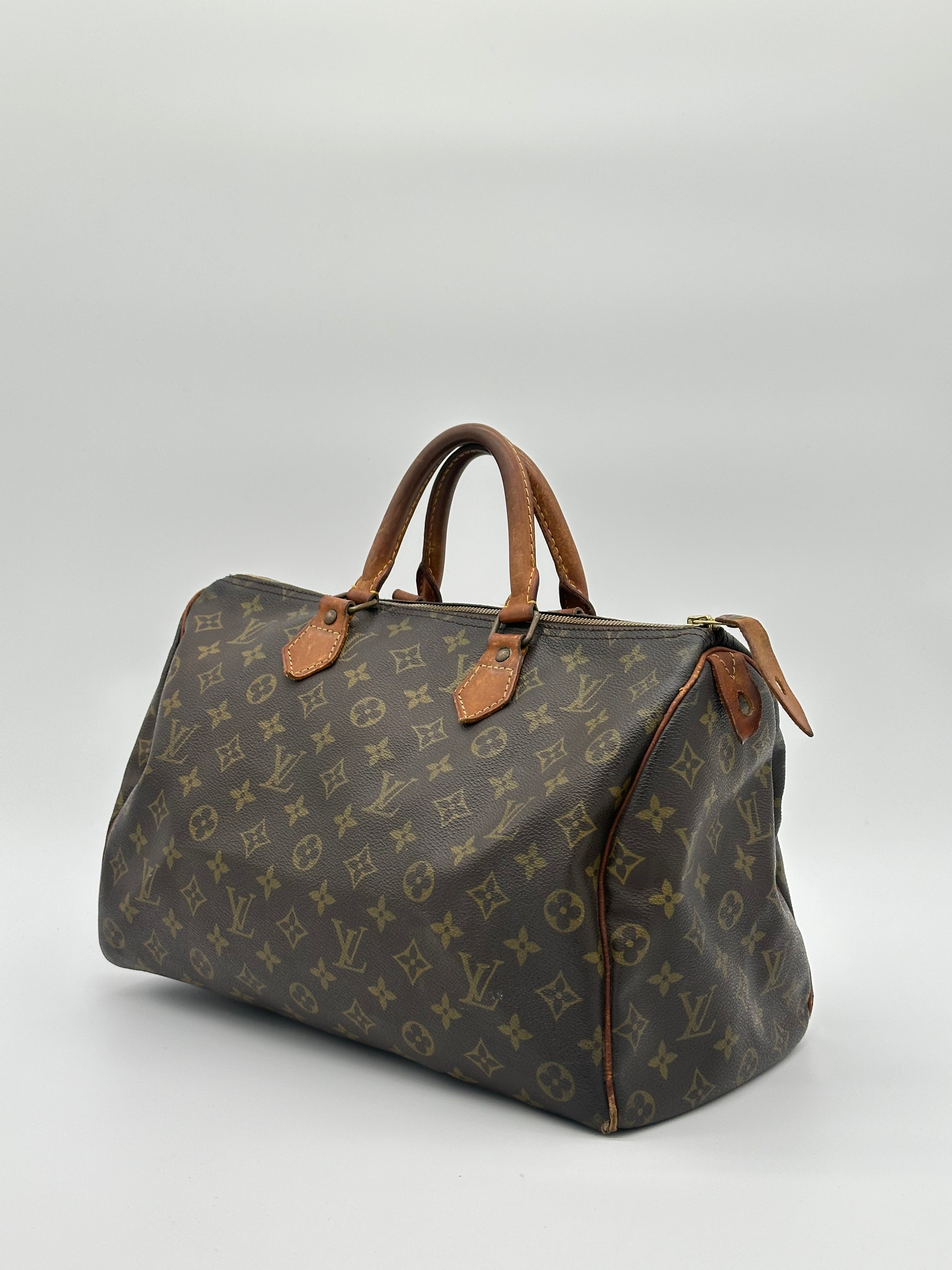Louis Vuitton Speedy 35