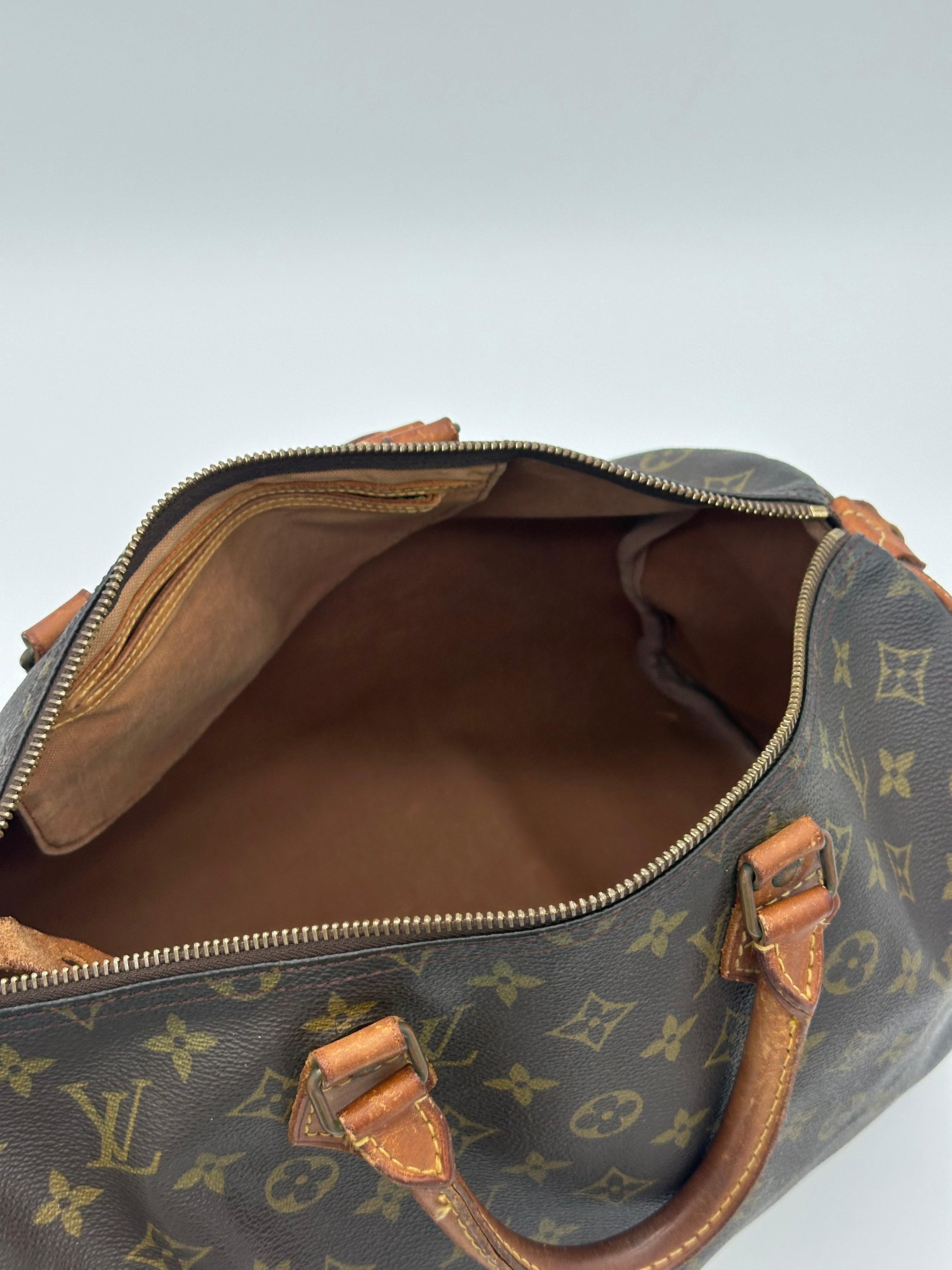 Louis Vuitton Speedy 35