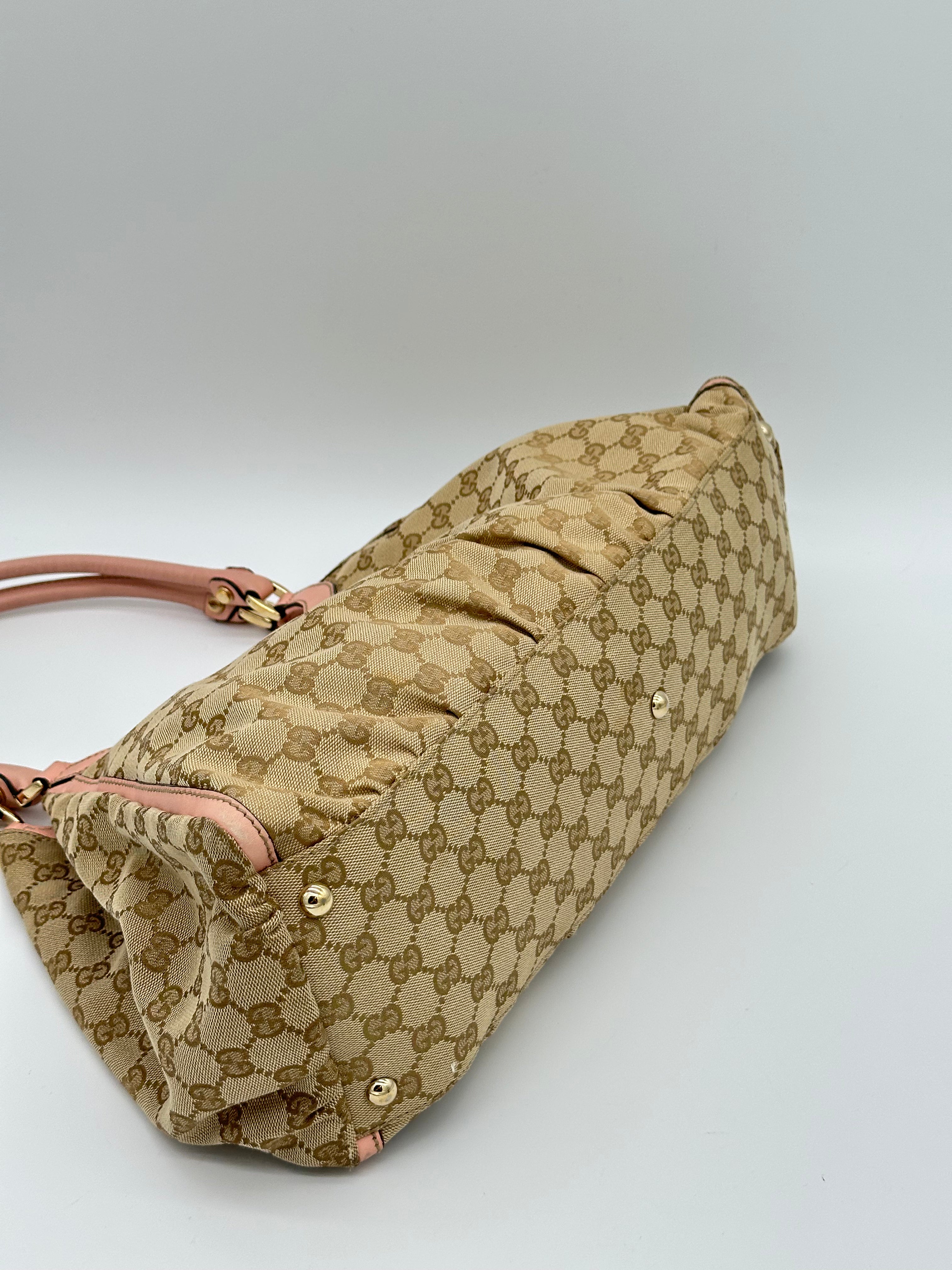 Gucci Abbey D-Ring Large