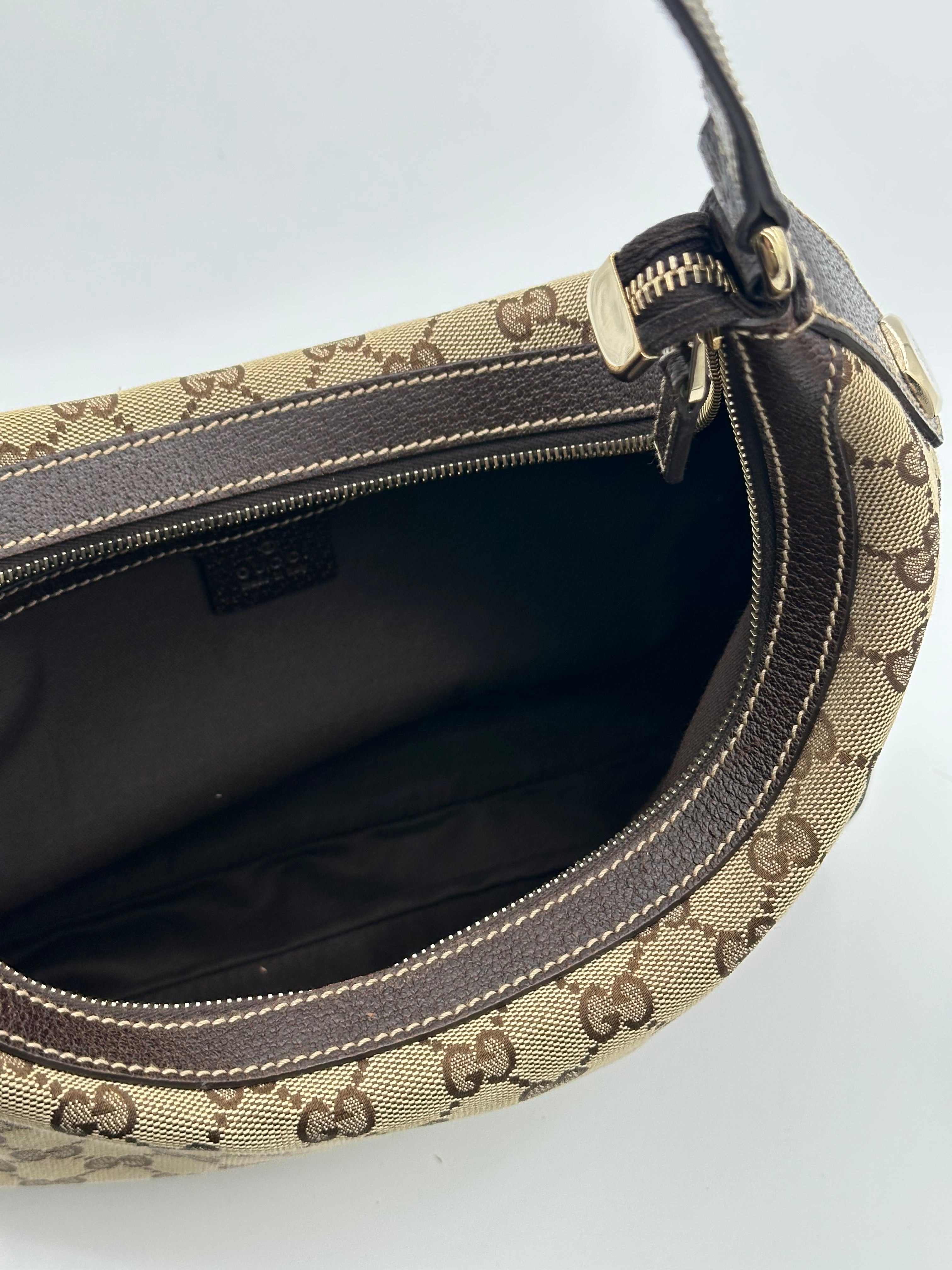 Gucci Charmy Hobo