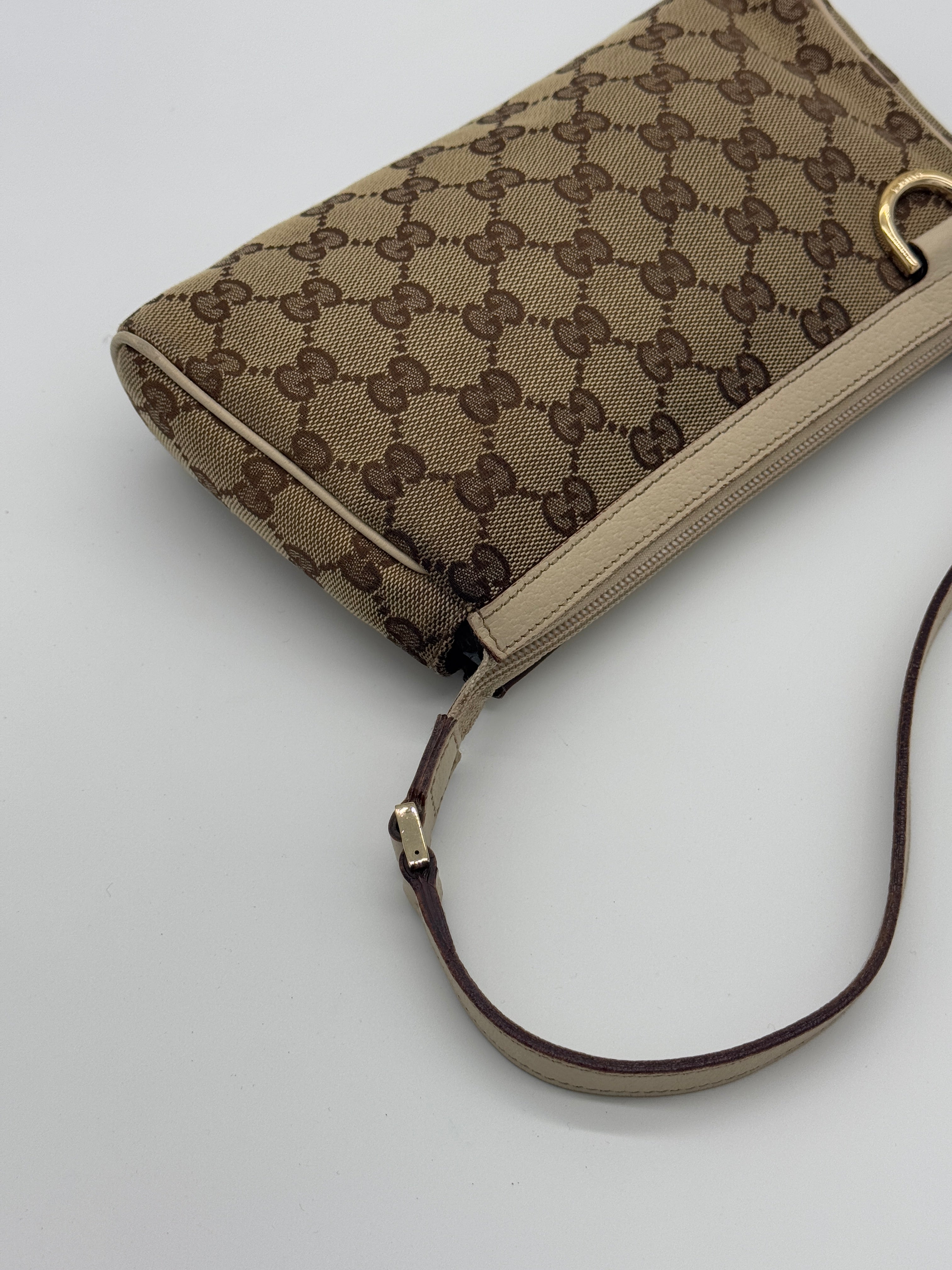 Gucci D-Ring Pochette