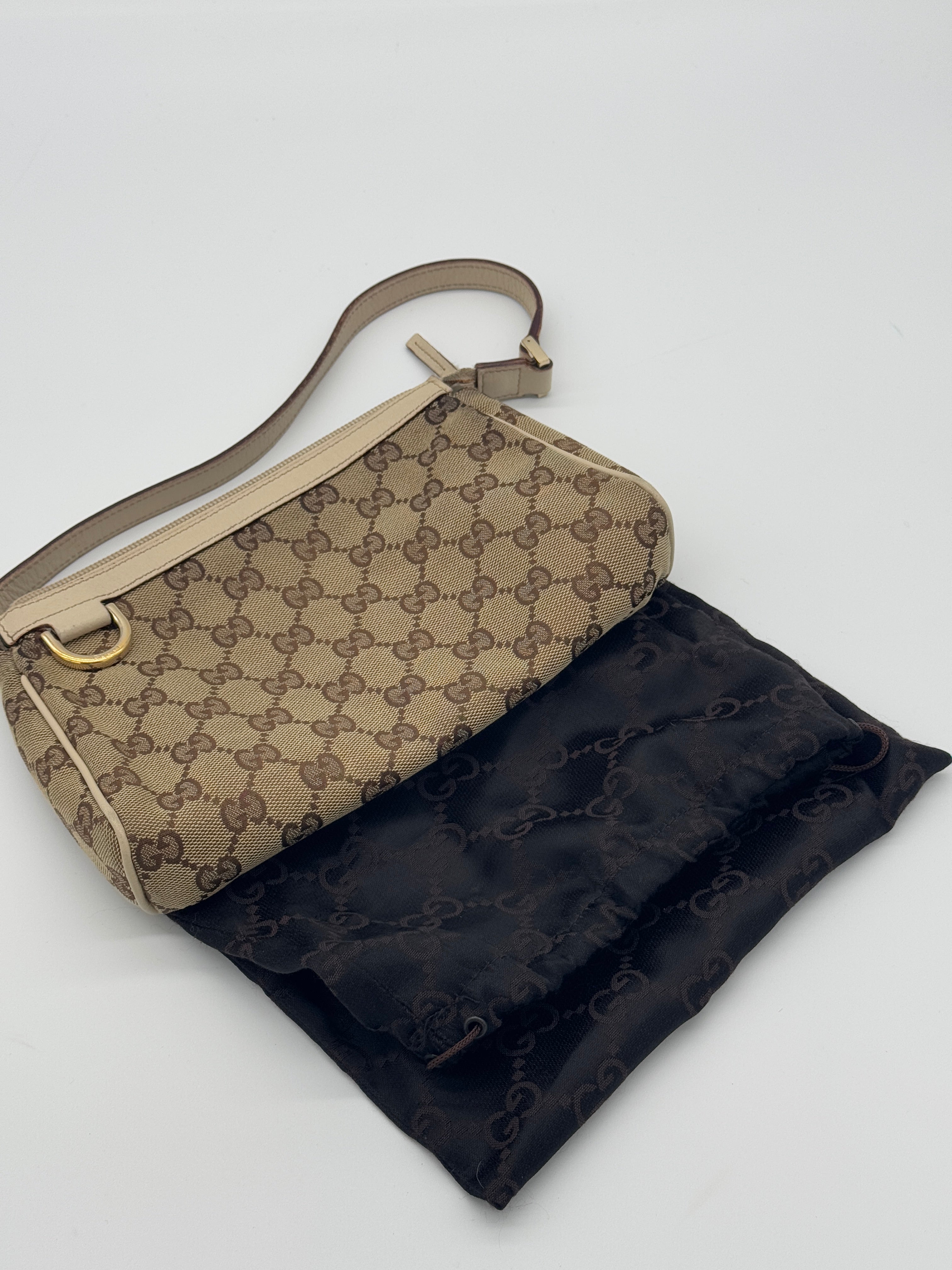 Gucci D-Ring Pochette