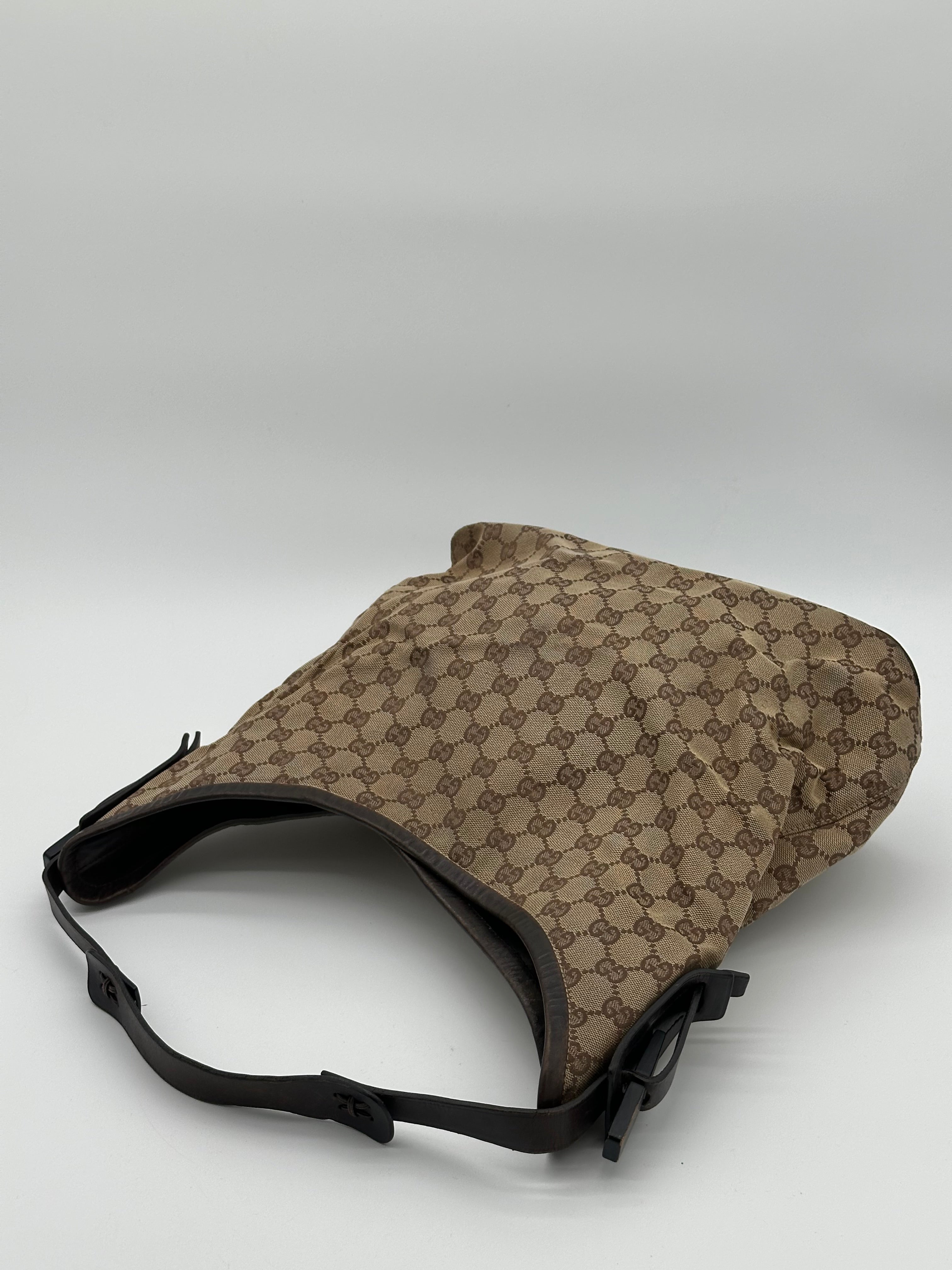 Pre-loved Gucci Canvas Hobo | Pepper Luxury Vintage
