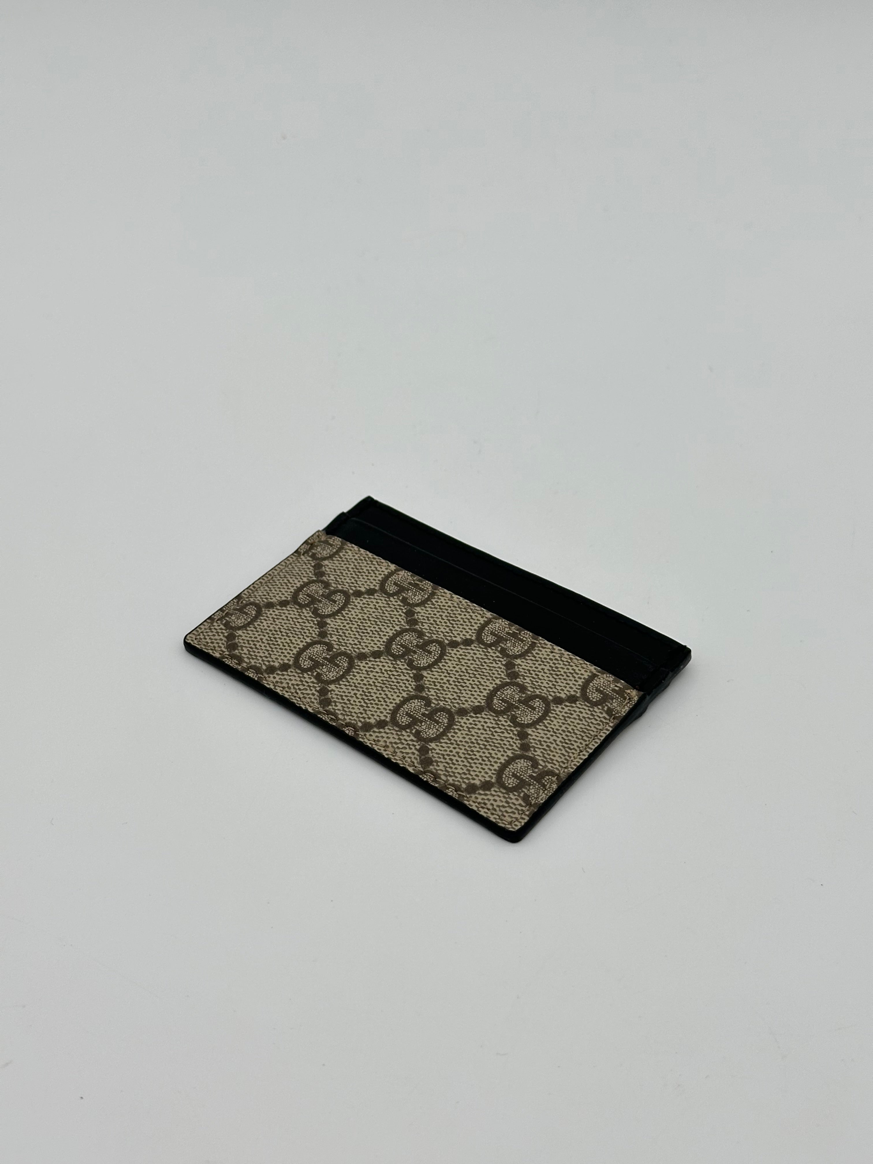 Gucci Supreme Cardholder