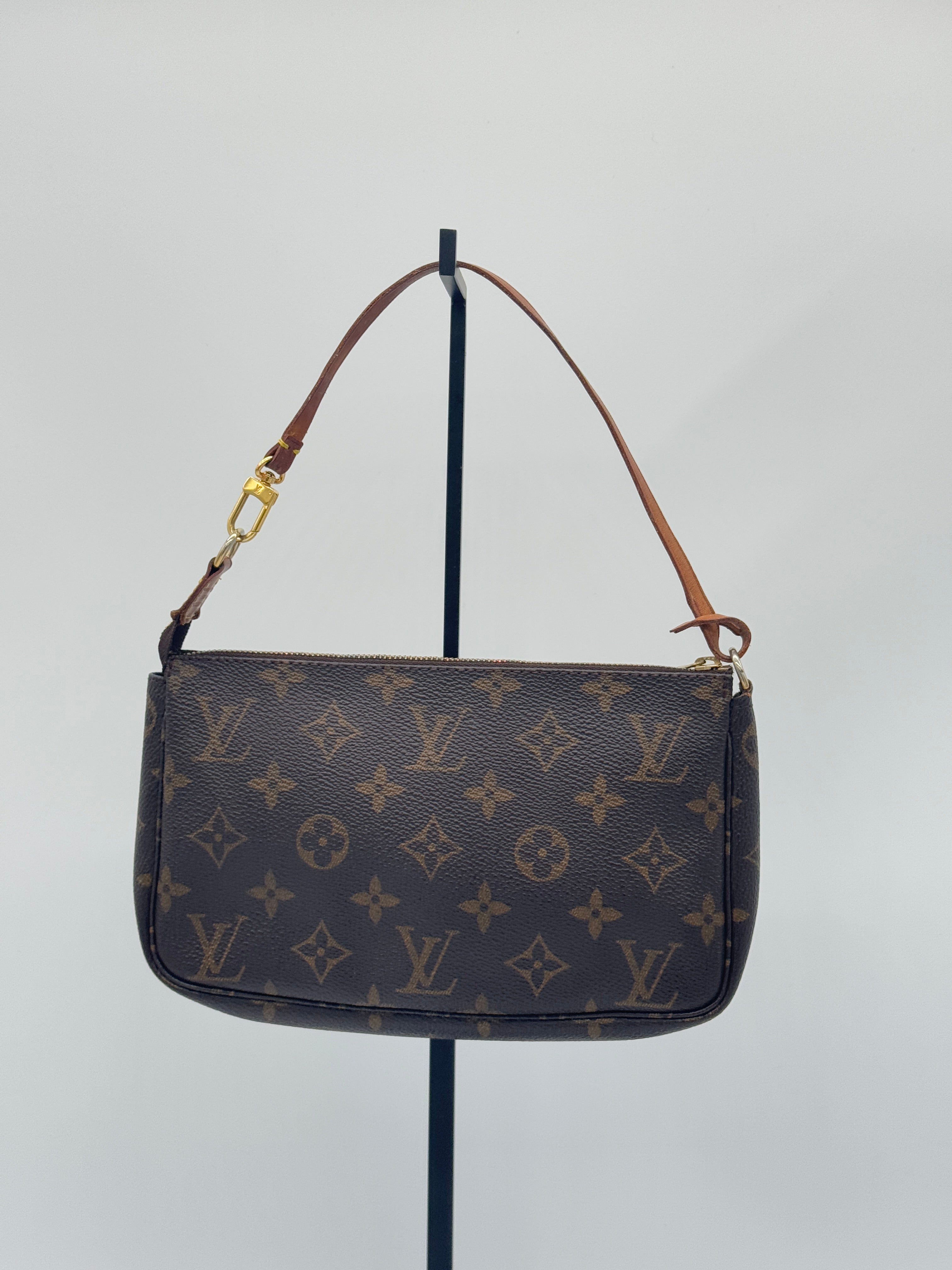 Louis Vuitton Pochette Accessoires