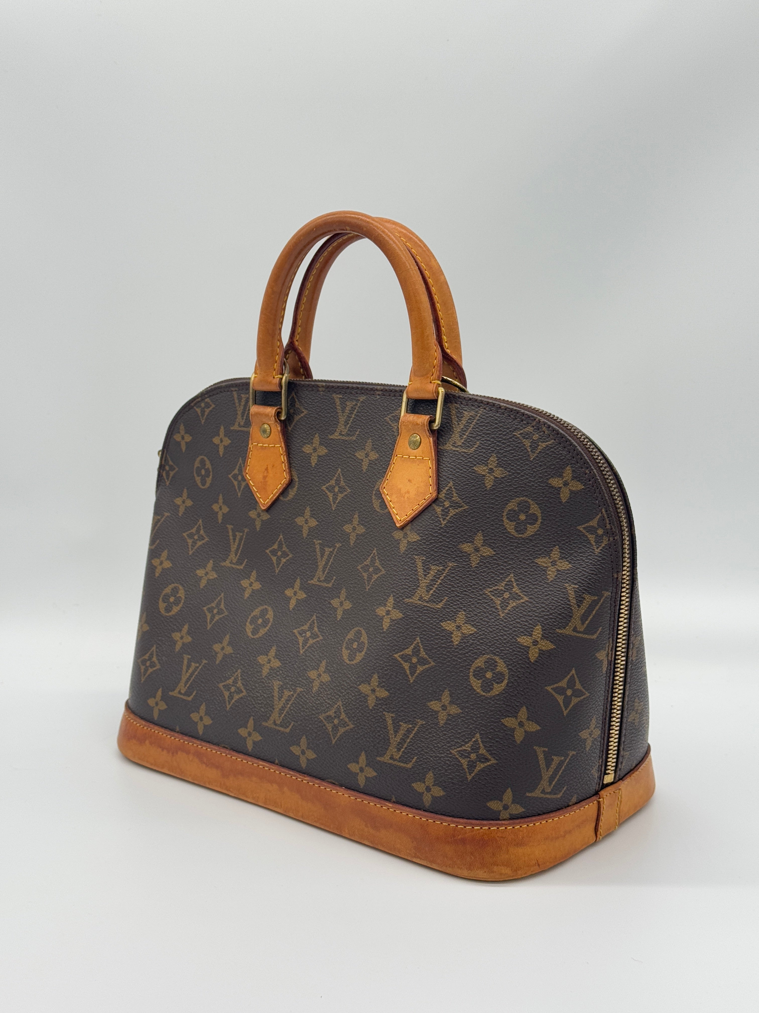 Louis Vuitton Alma PM