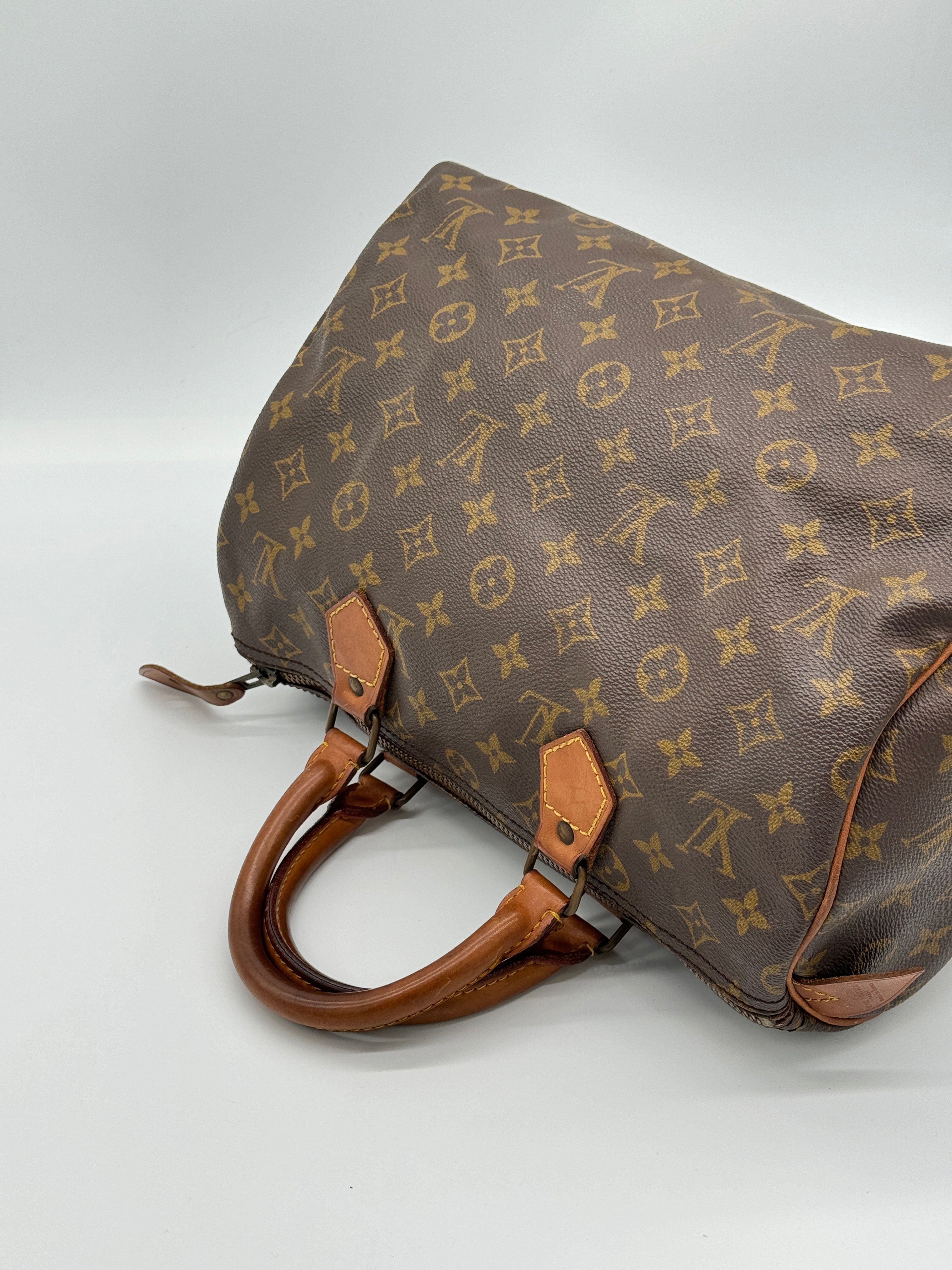 Louis Vuitton Speedy 30