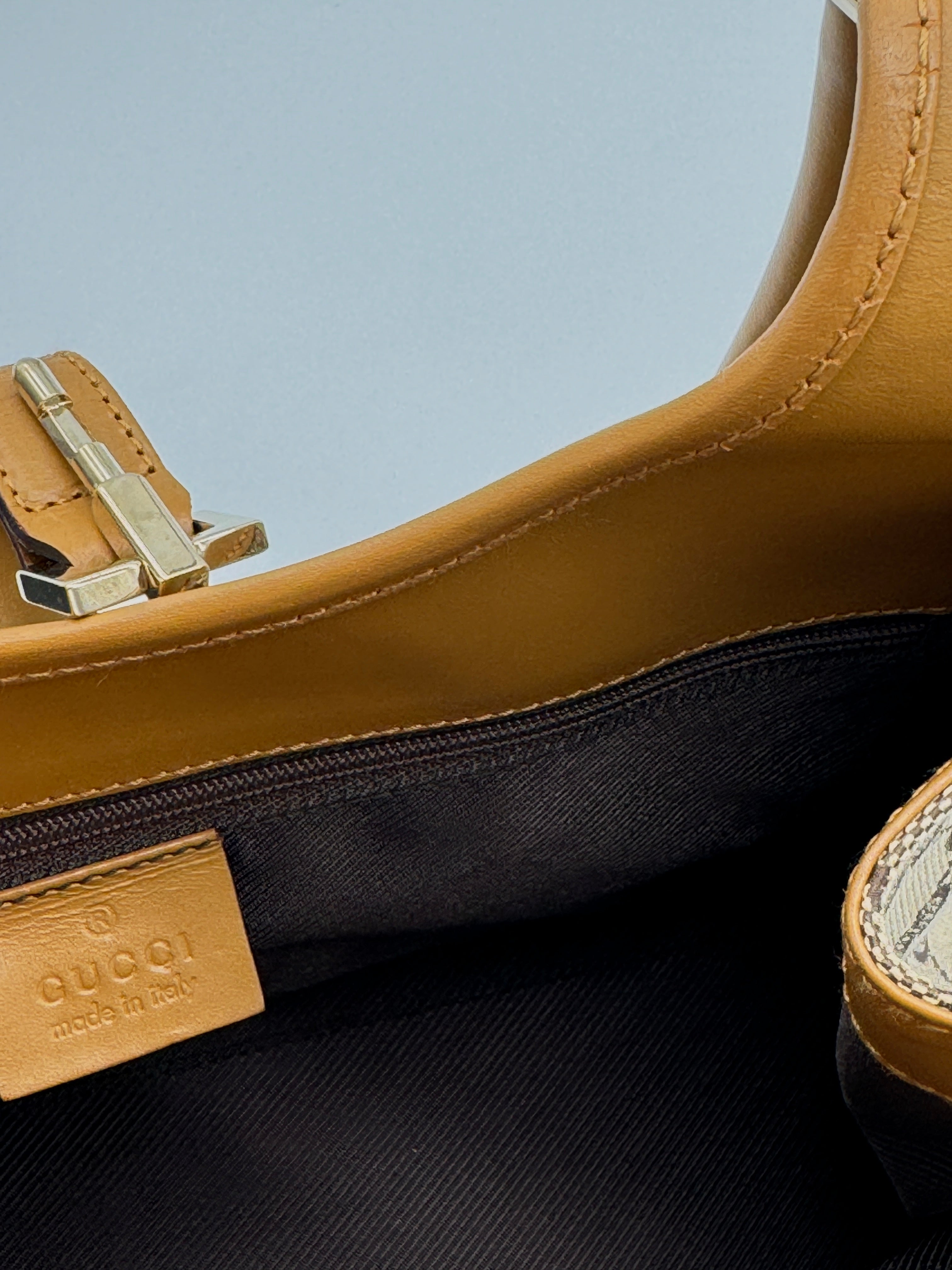 Gucci Jackie Bardot