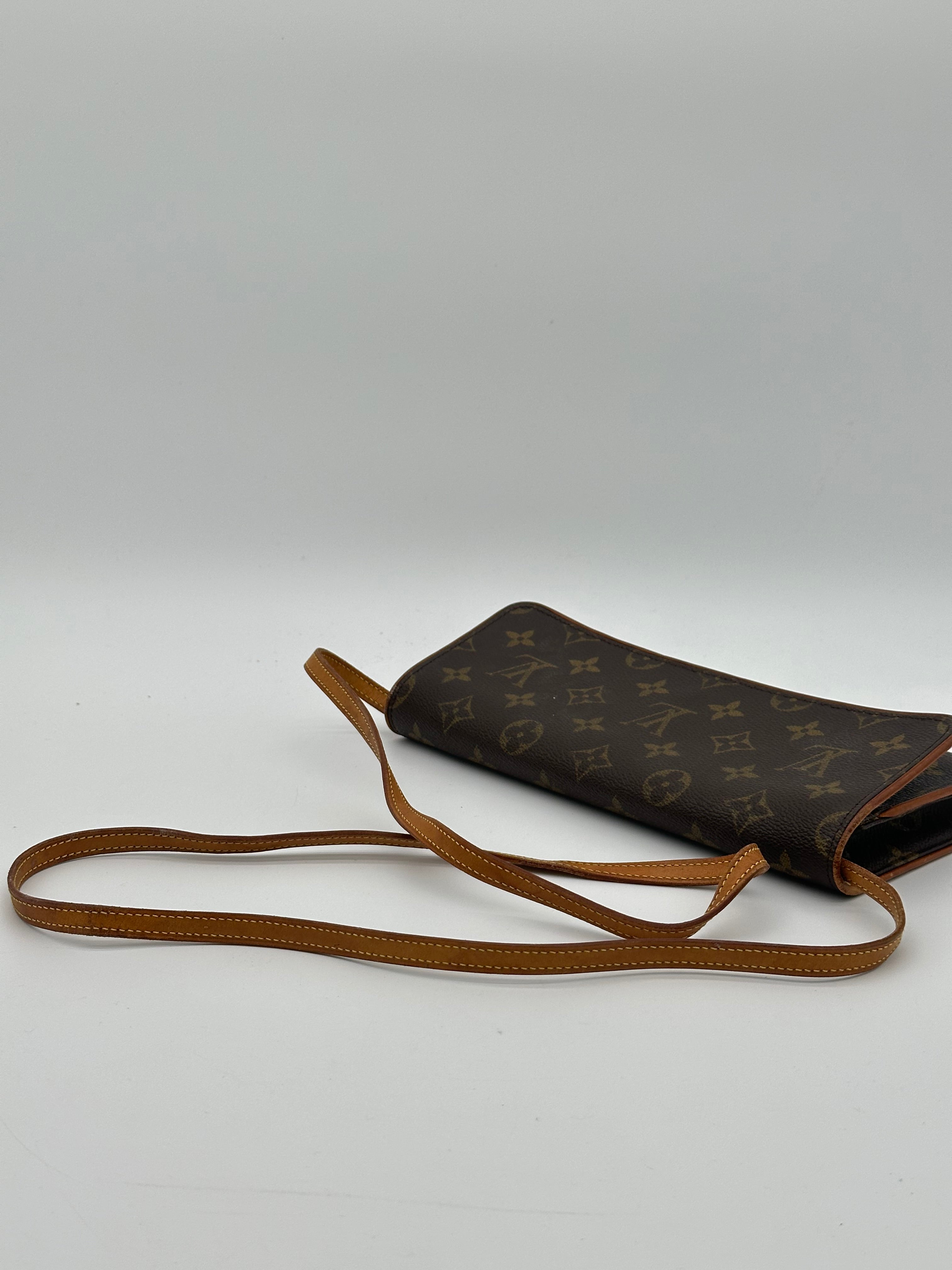 Louis Vuitton Twin Pochette GM