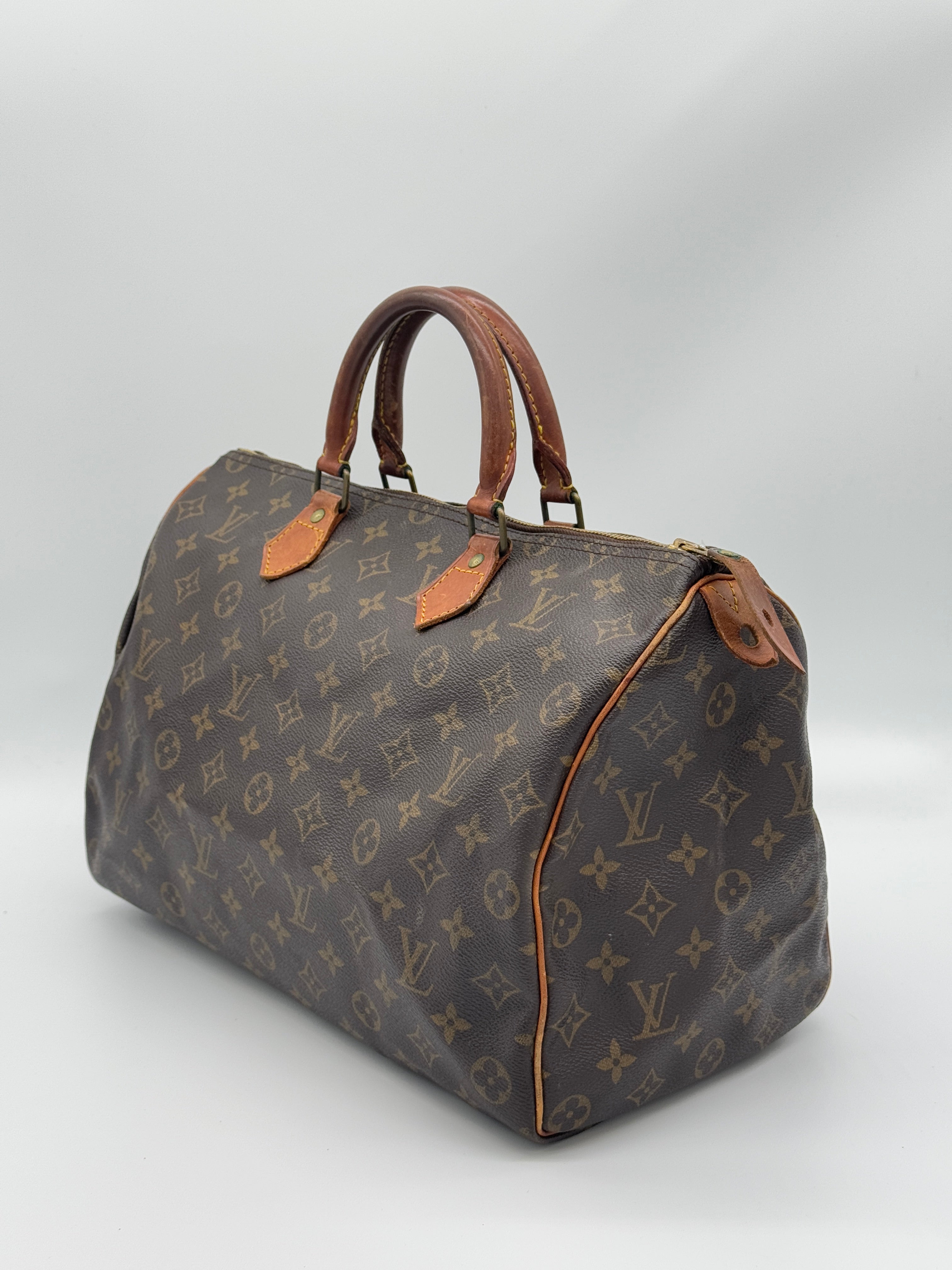 Louis Vuitton Speedy 35