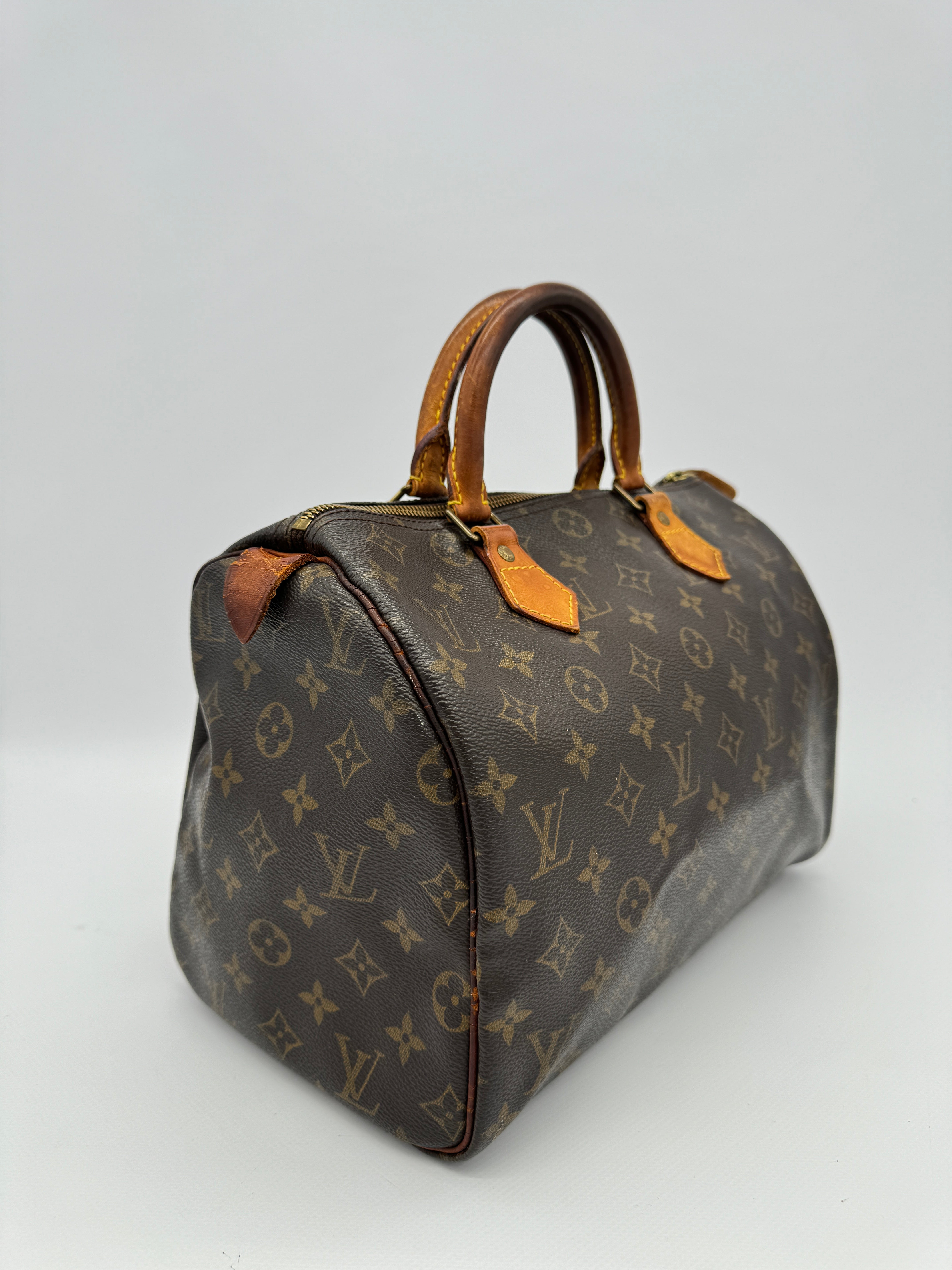 Louis Vuitton Speedy 30