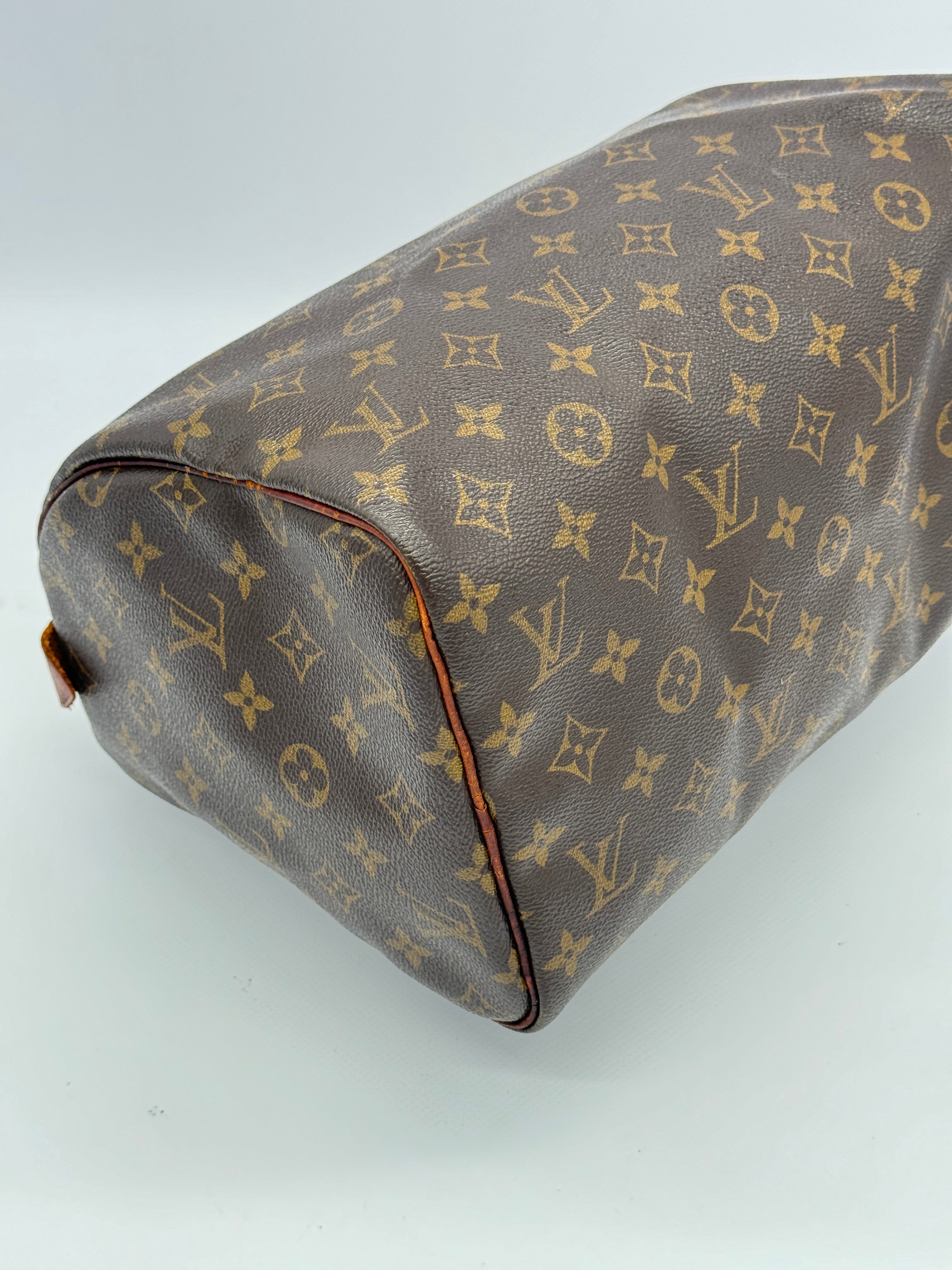 Louis Vuitton Speedy 30