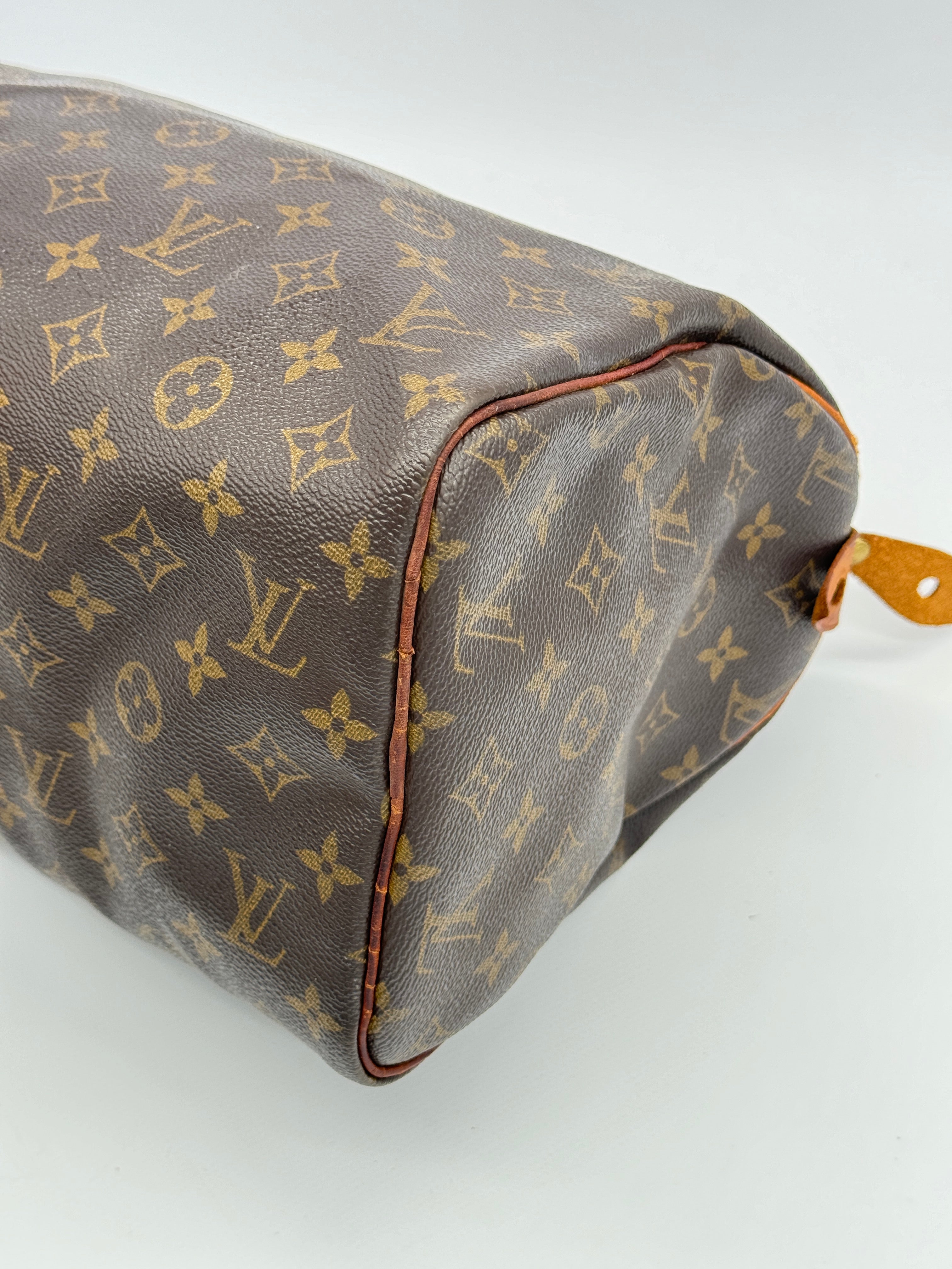 Louis Vuitton Speedy 30