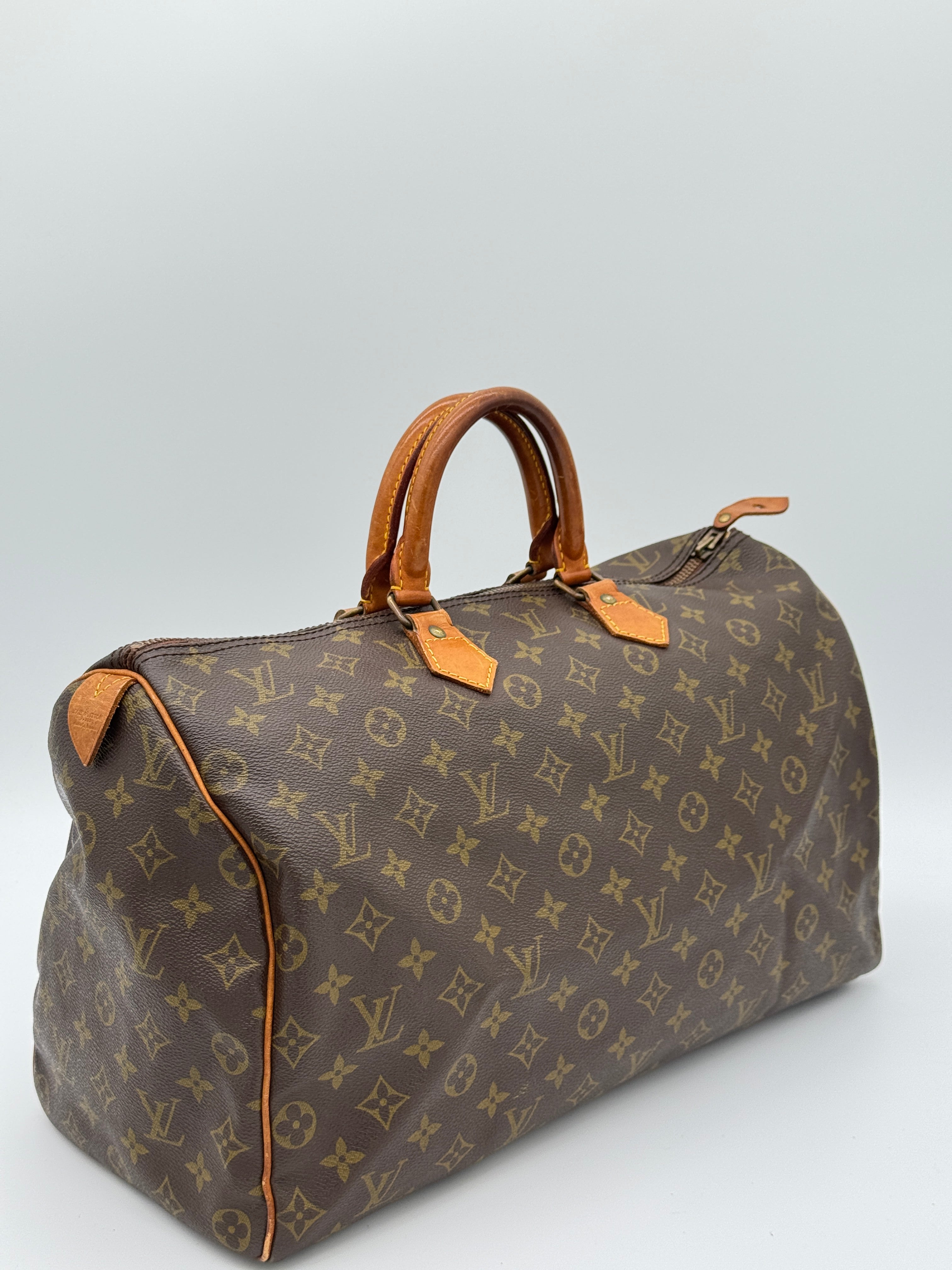 Louis Vuitton Speedy 40