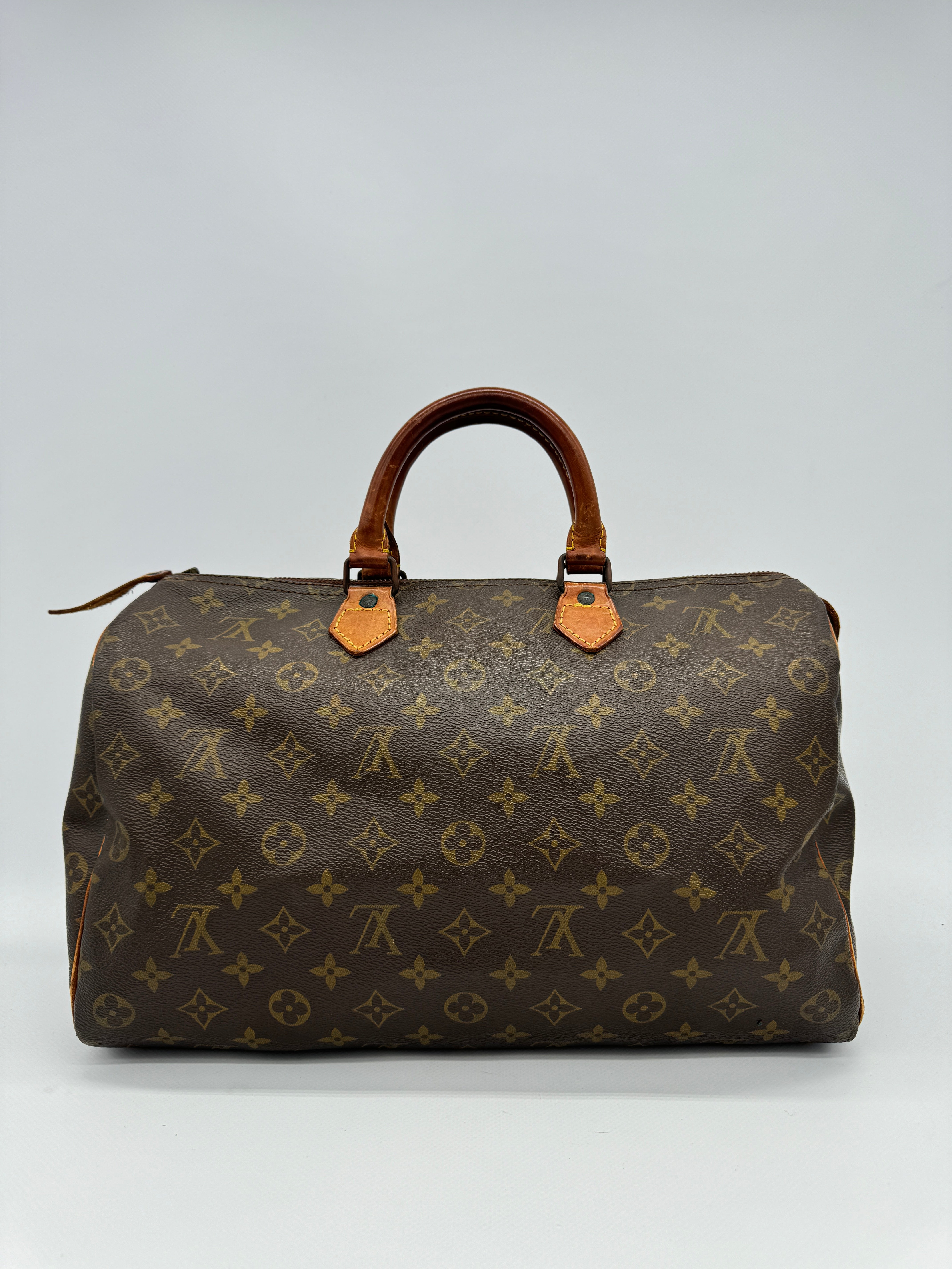 Louis Vuitton Speedy 35