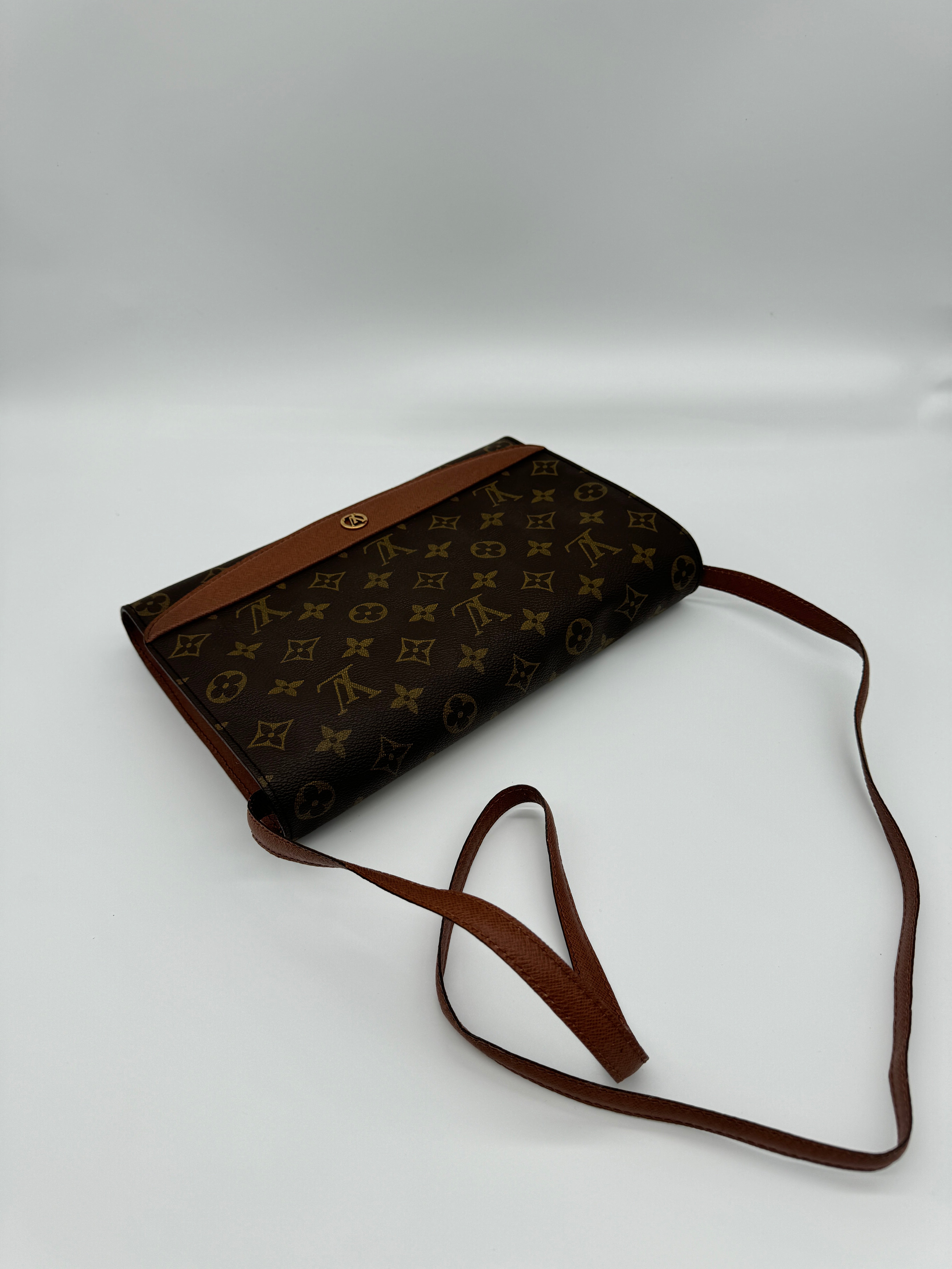 Louis Vuitton Bordeaux 27