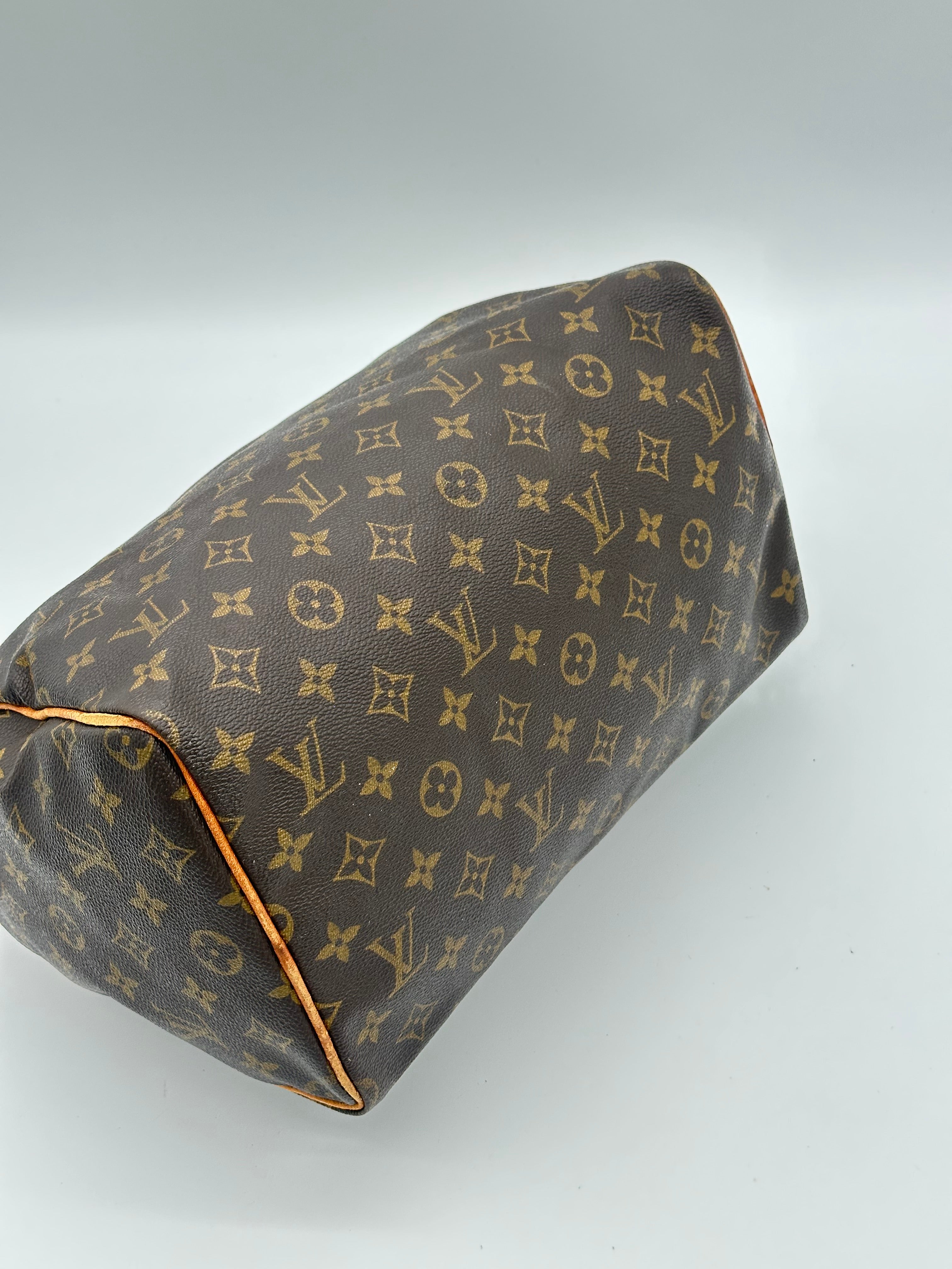 Louis Vuitton Speedy 30