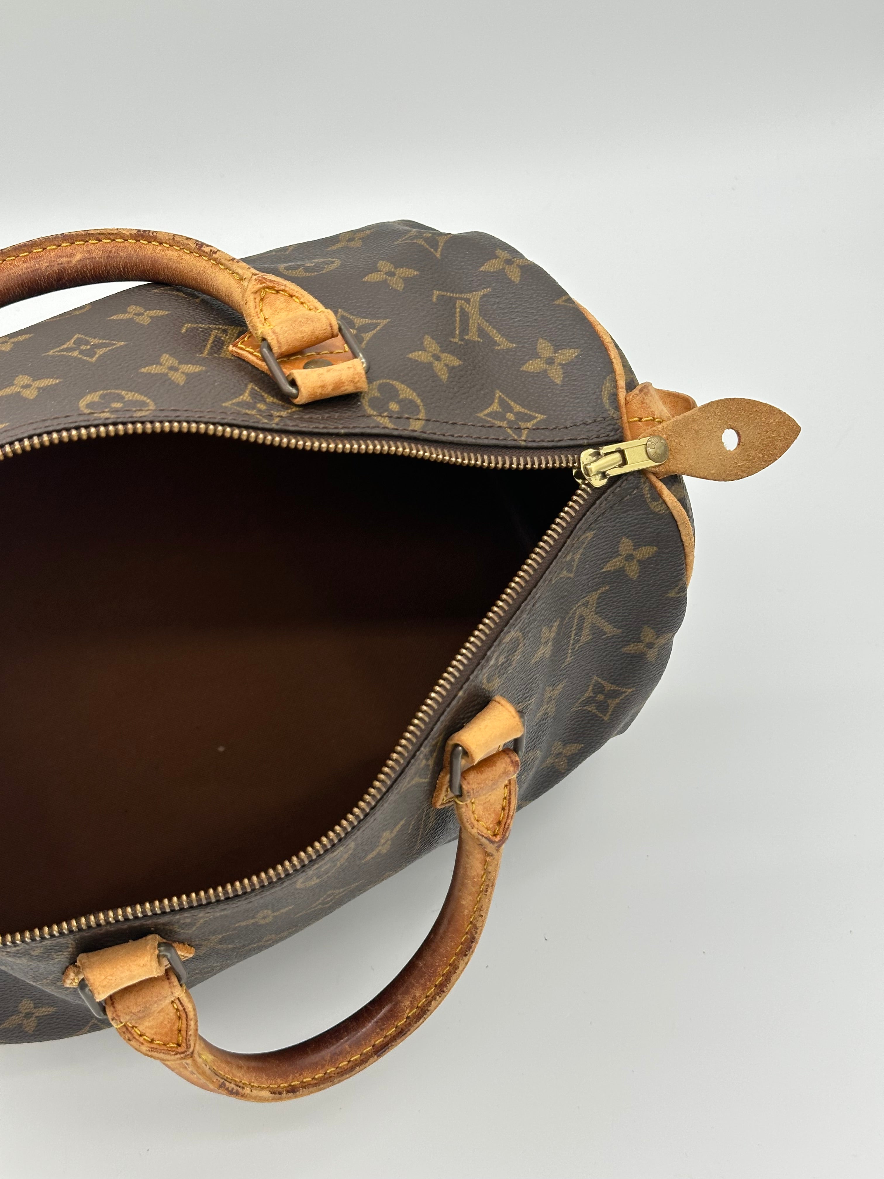 Louis Vuitton Speedy 30