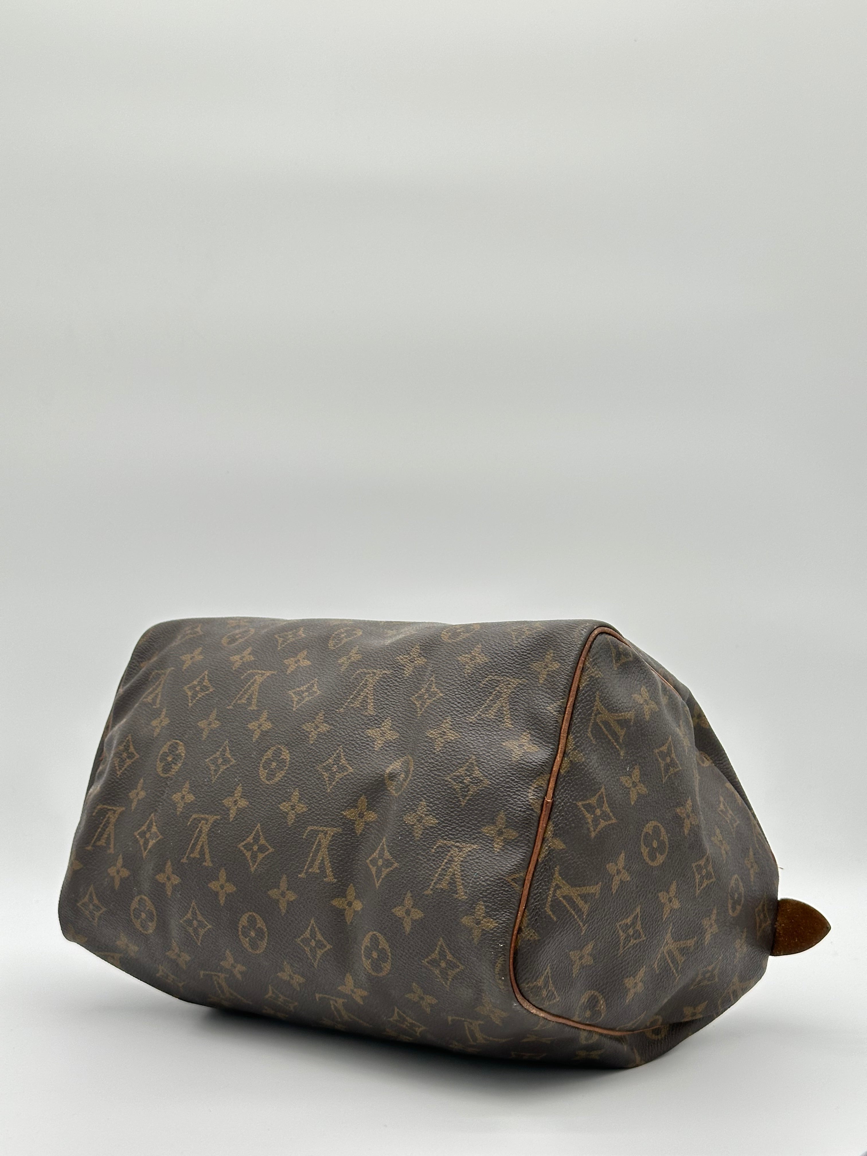 Louis Vuitton Speedy 30