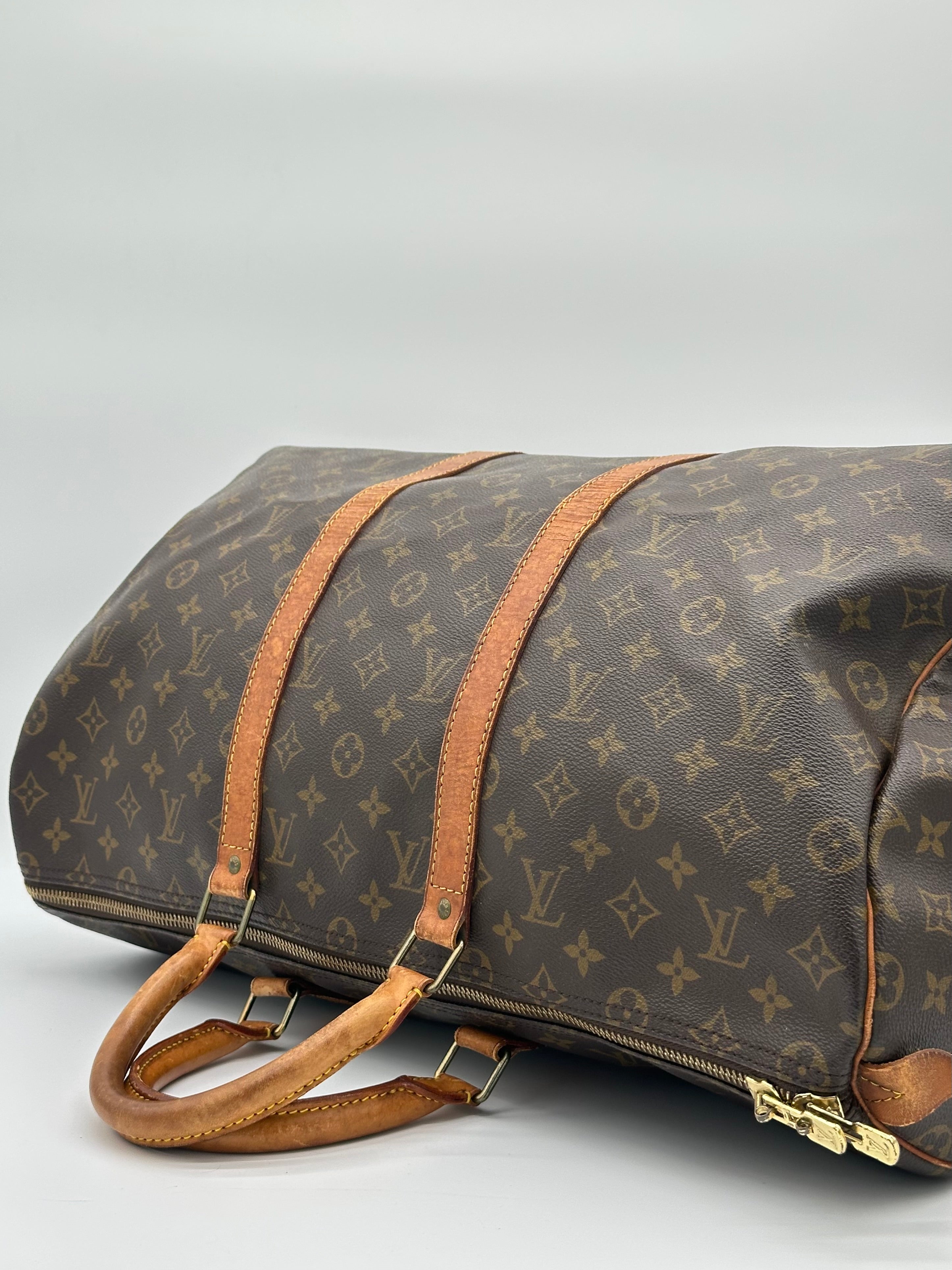 Pre-loved Louis Vuitton Keepall 50 | Pepper Luxury Vintage