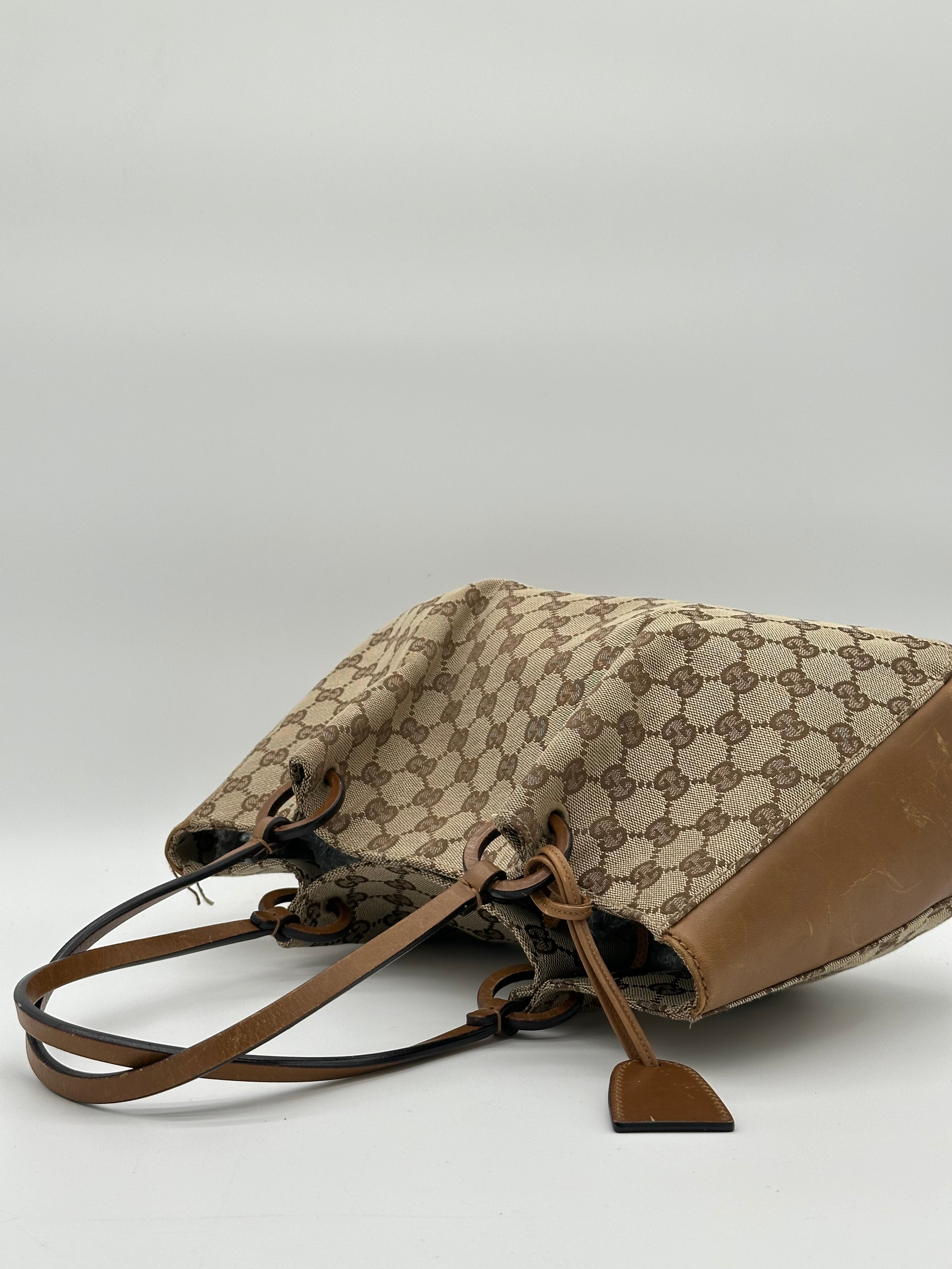 Gucci Canvas Shoulderbag