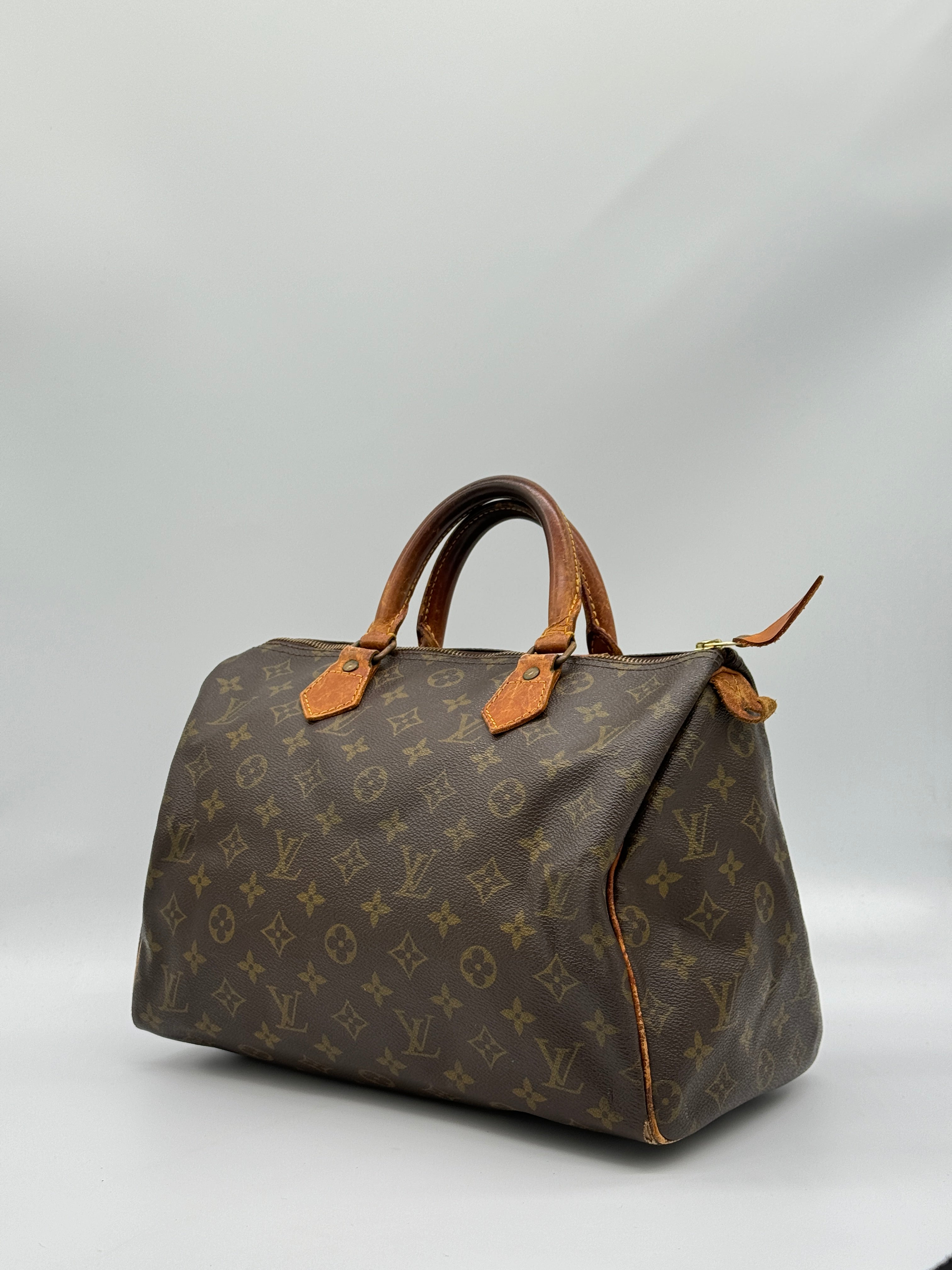 Louis Vuitton Speedy 30