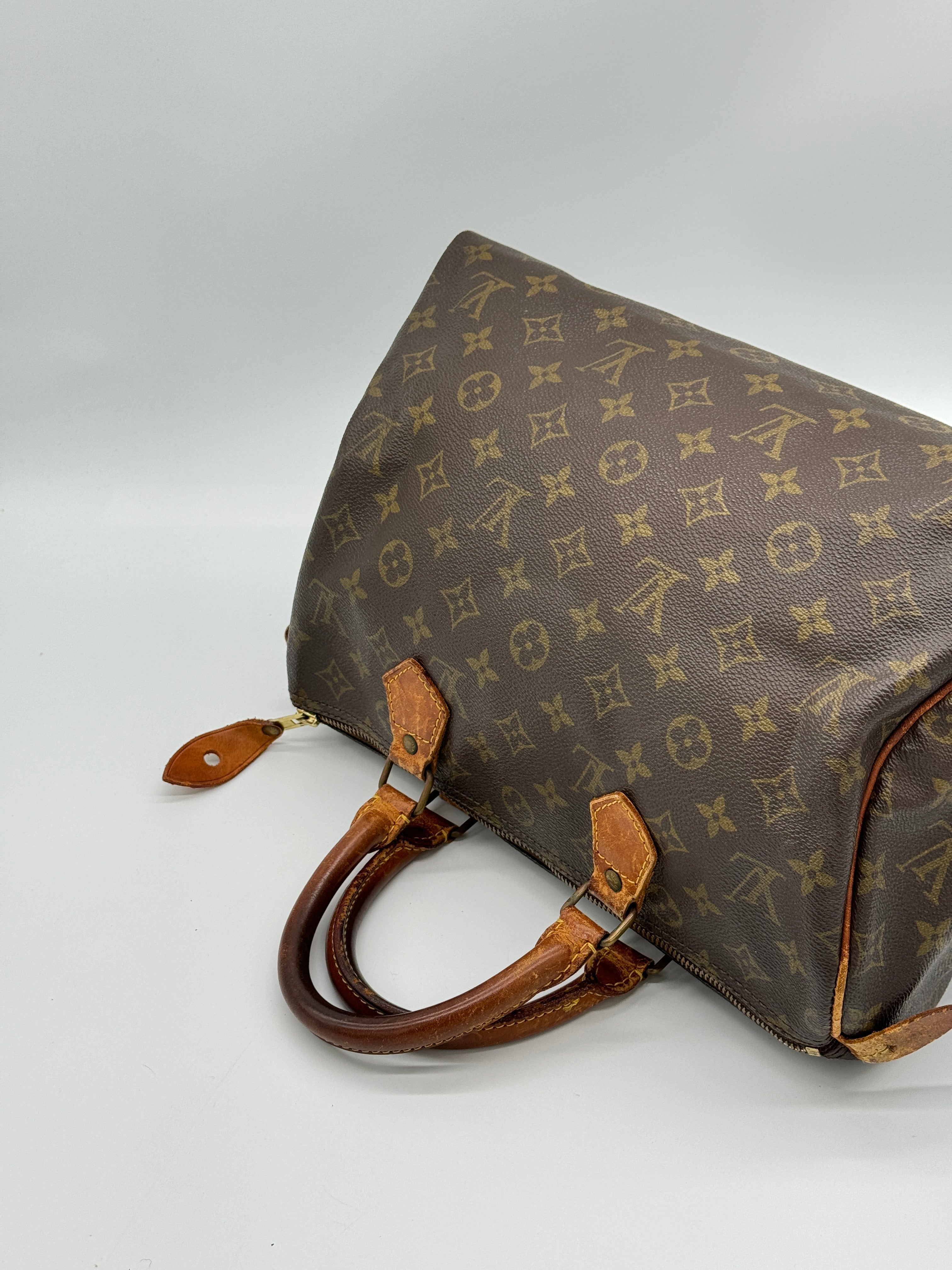 Louis Vuitton Speedy 30