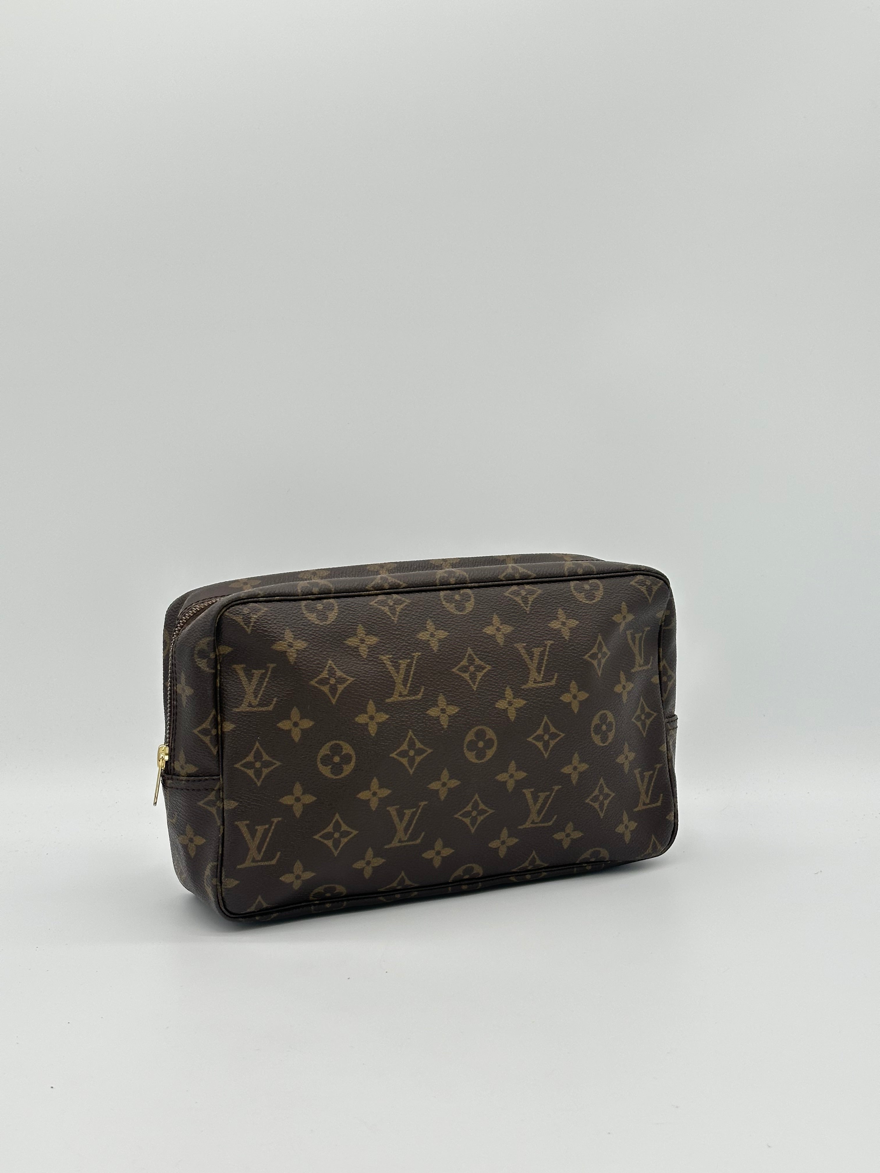 Louis Vuitton Trousse 28