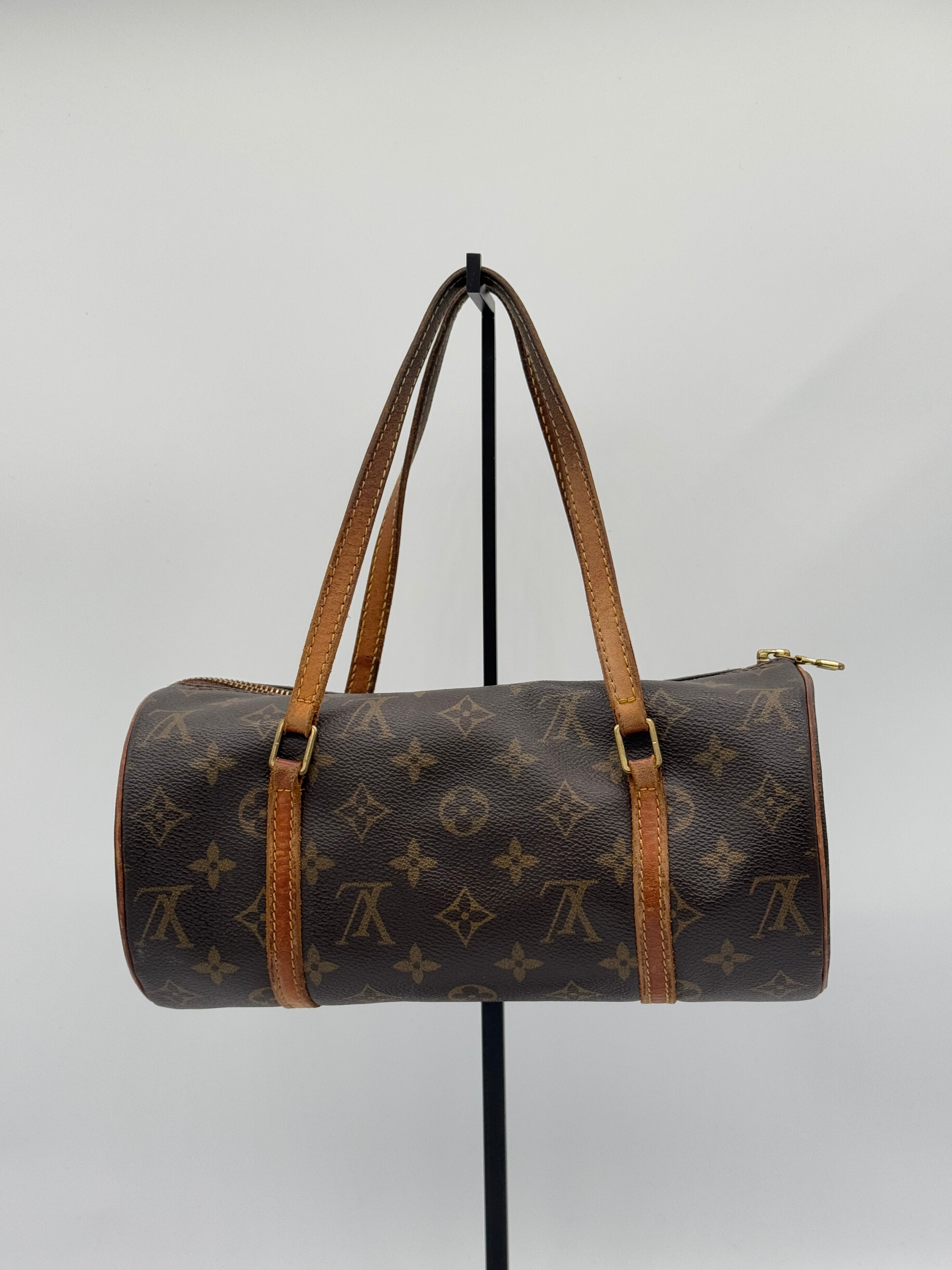 Louis Vuitton Papillon 26