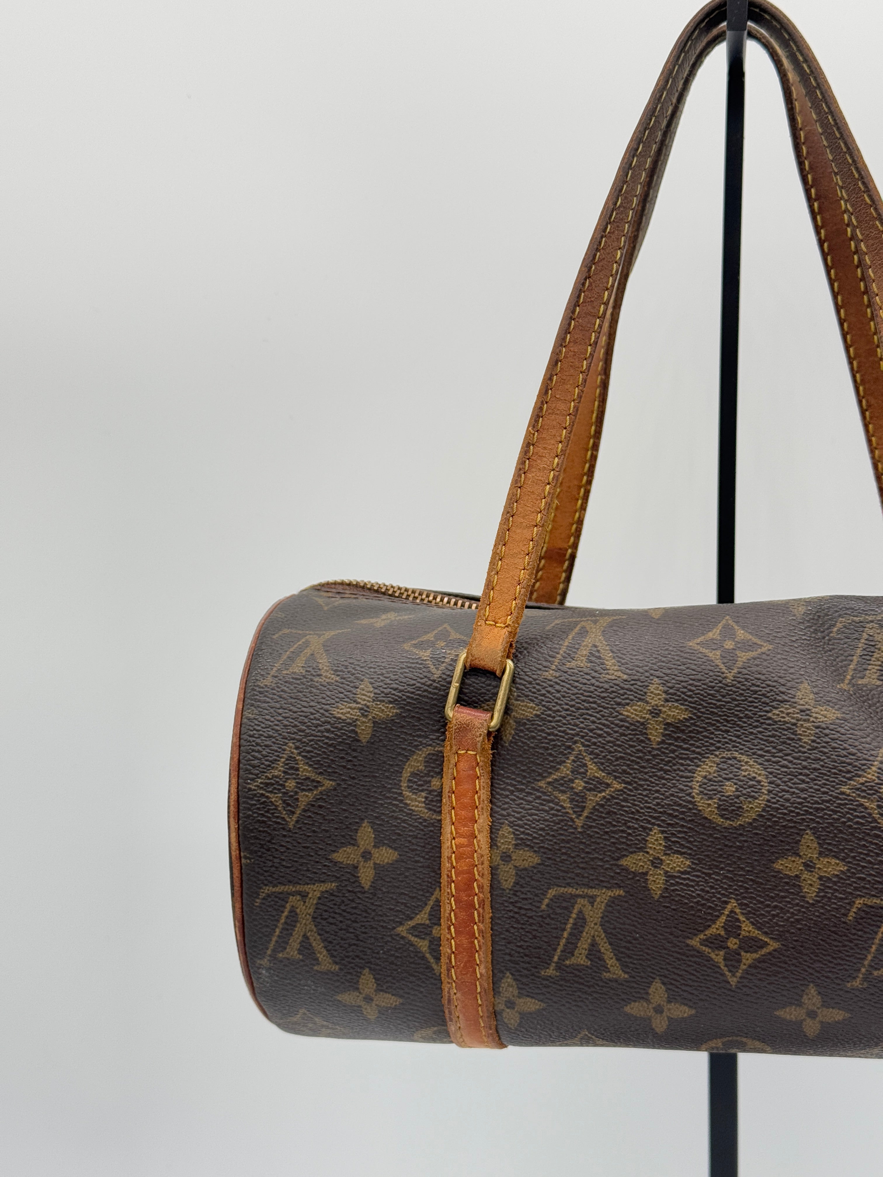 Louis Vuitton Papillon 26